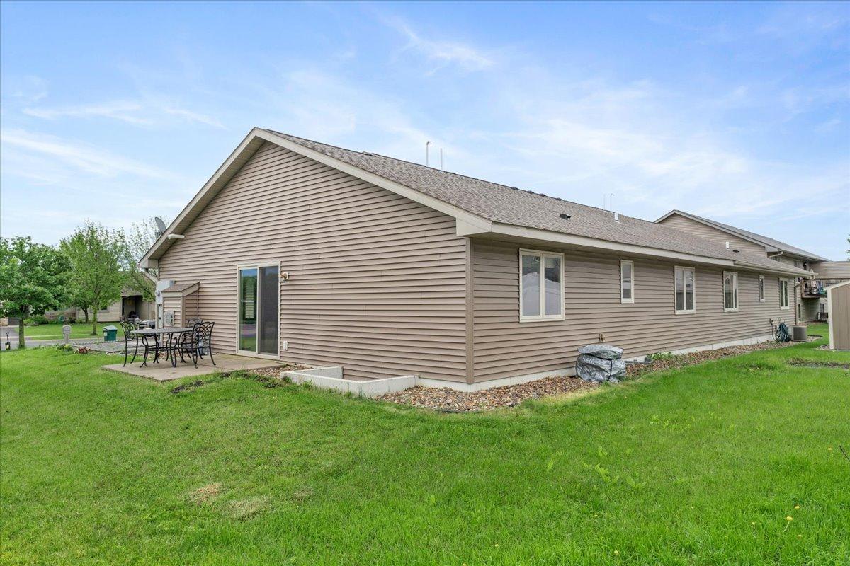 949 Fairchild Drive