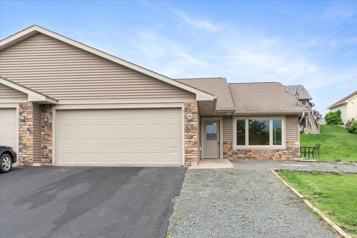 949 Fairchild Drive