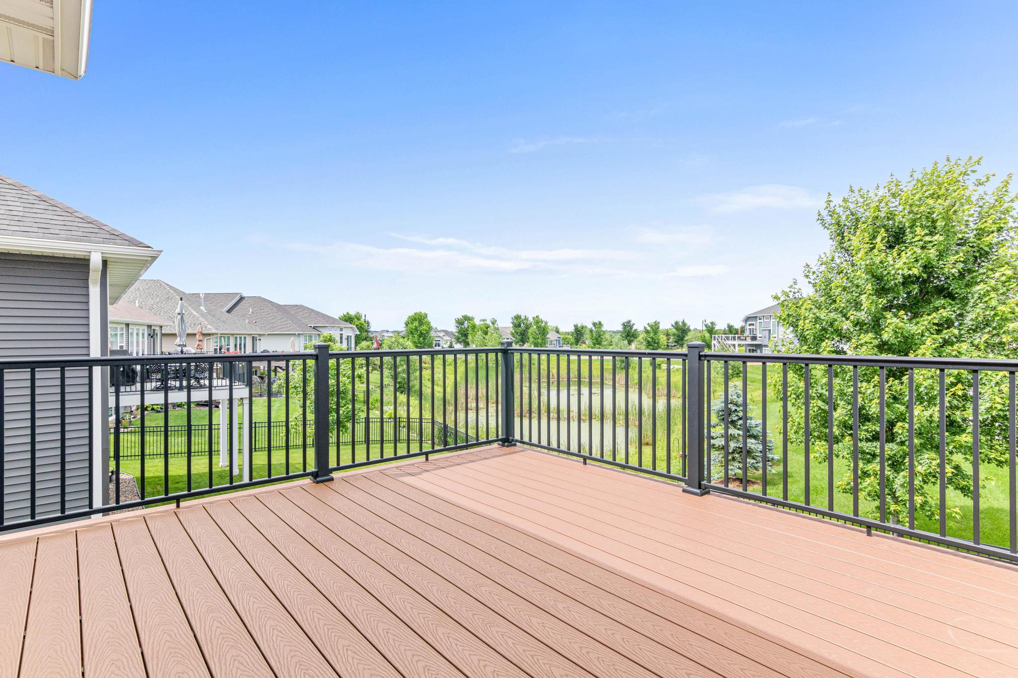 580 Jade Trail N