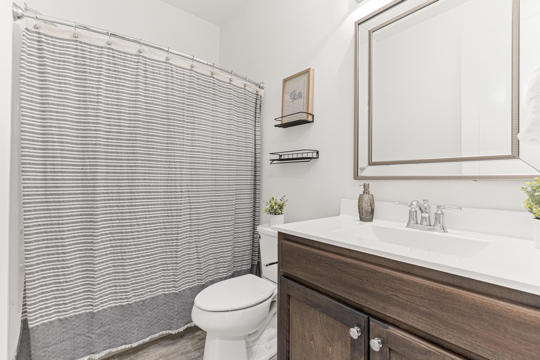 580 Jade Trail N