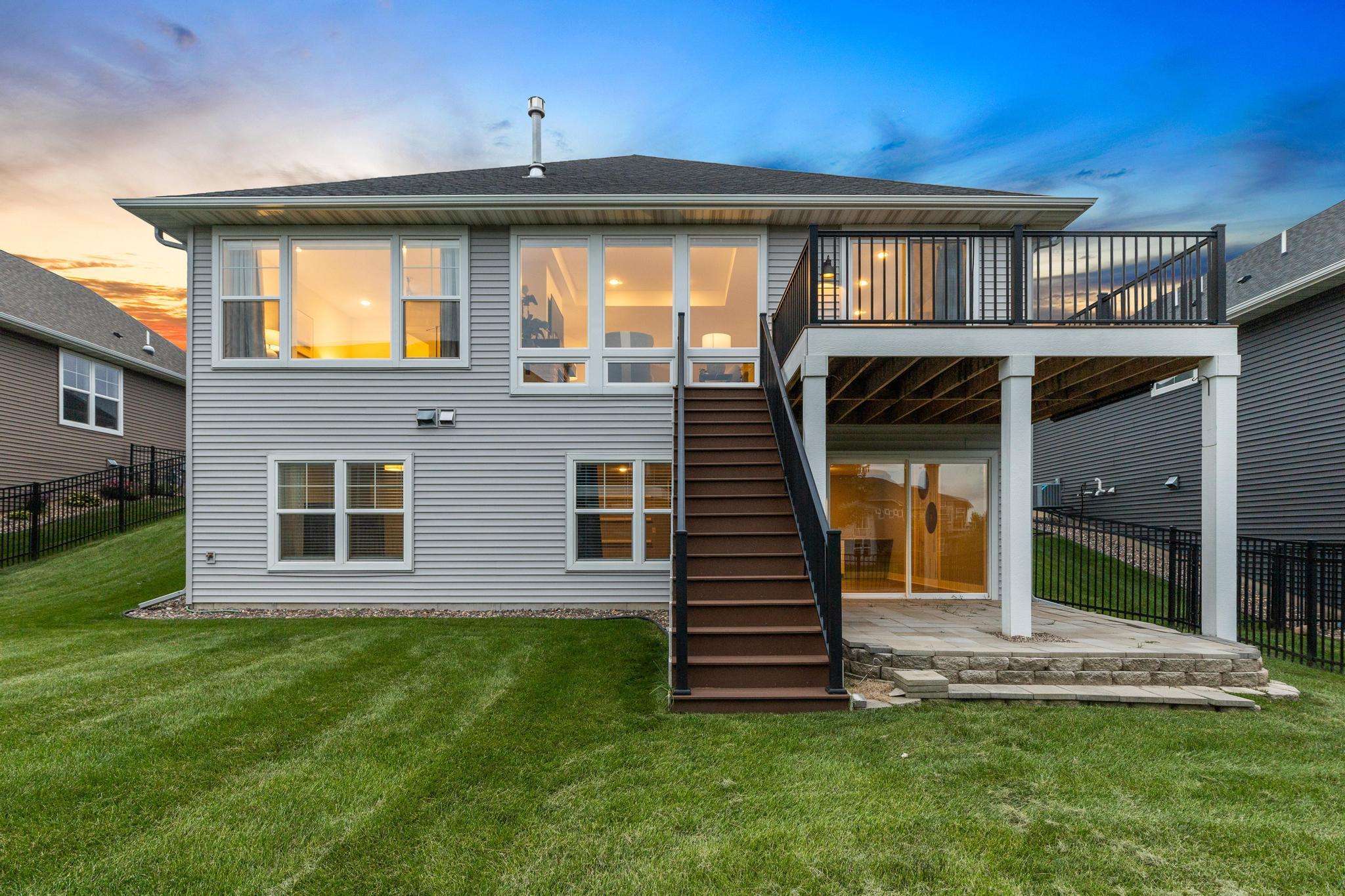 580 Jade Trail N