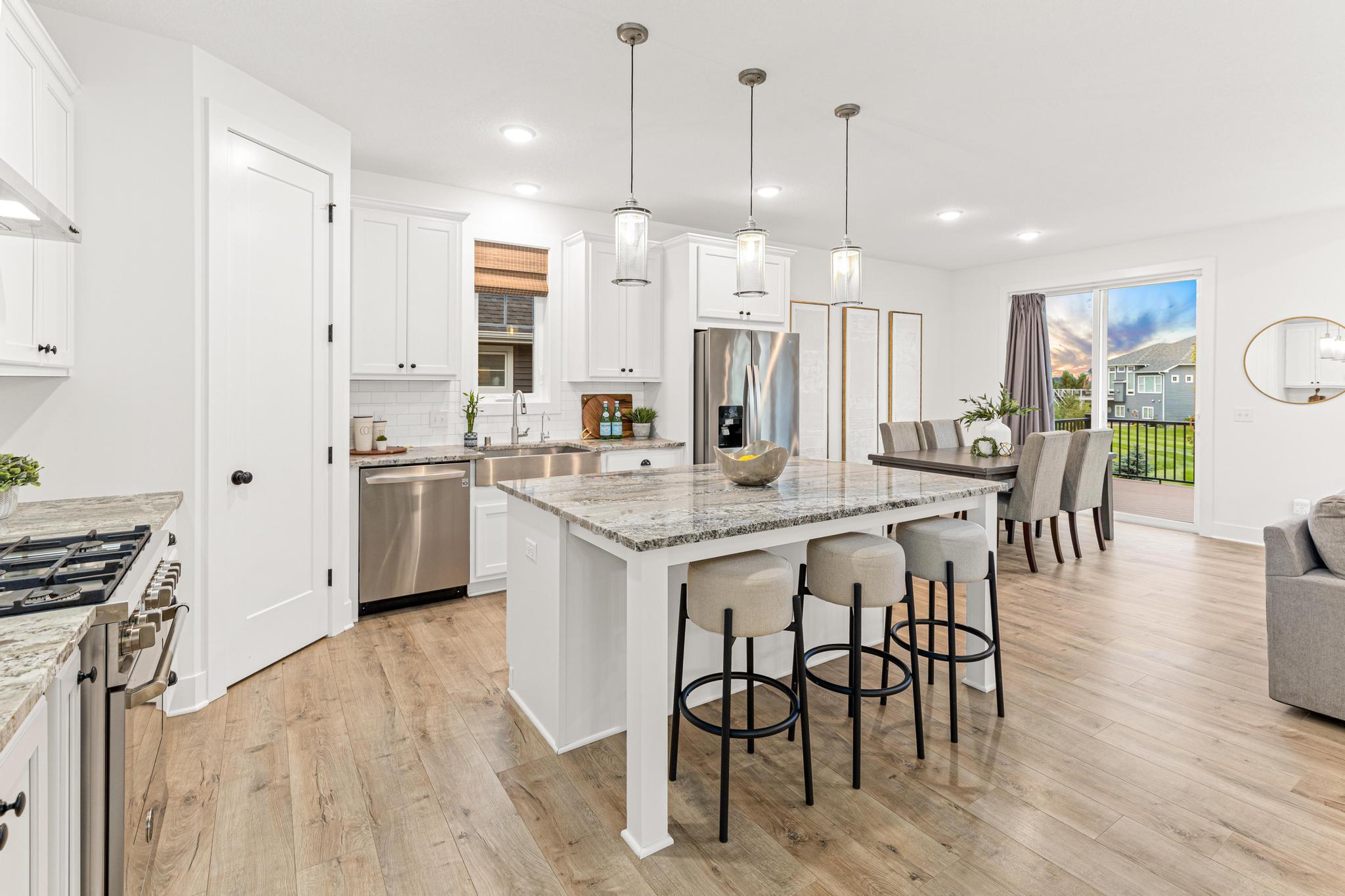 580 Jade Trail N