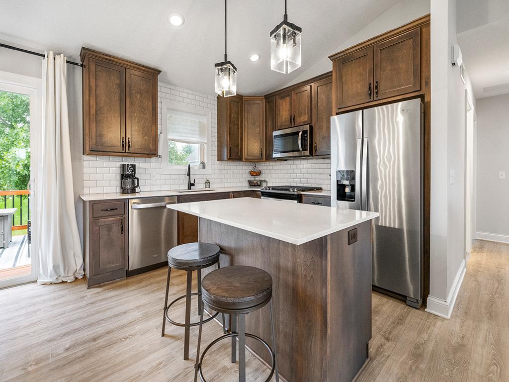 1224 Rich River Way