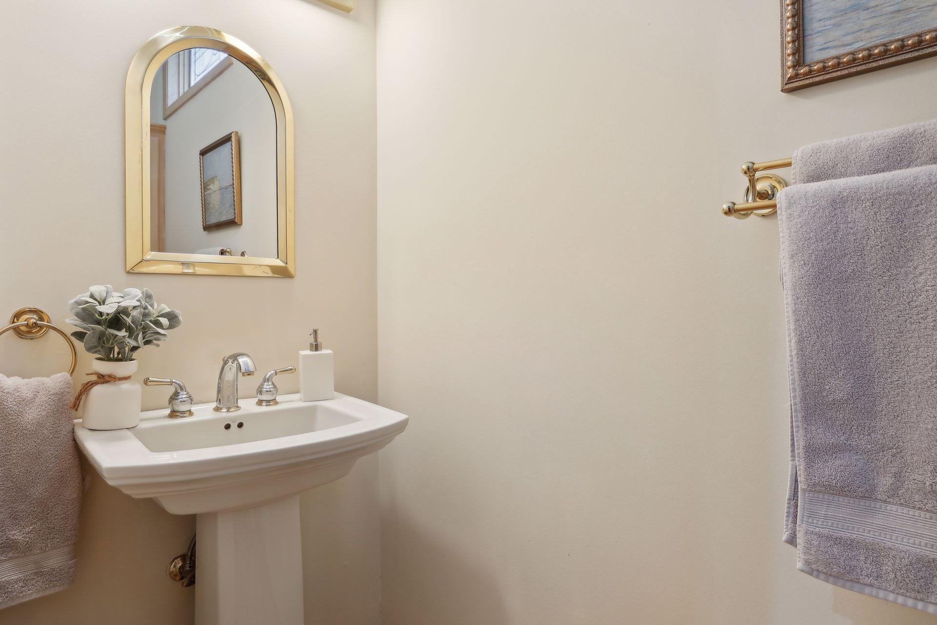 681 Cedar View Court