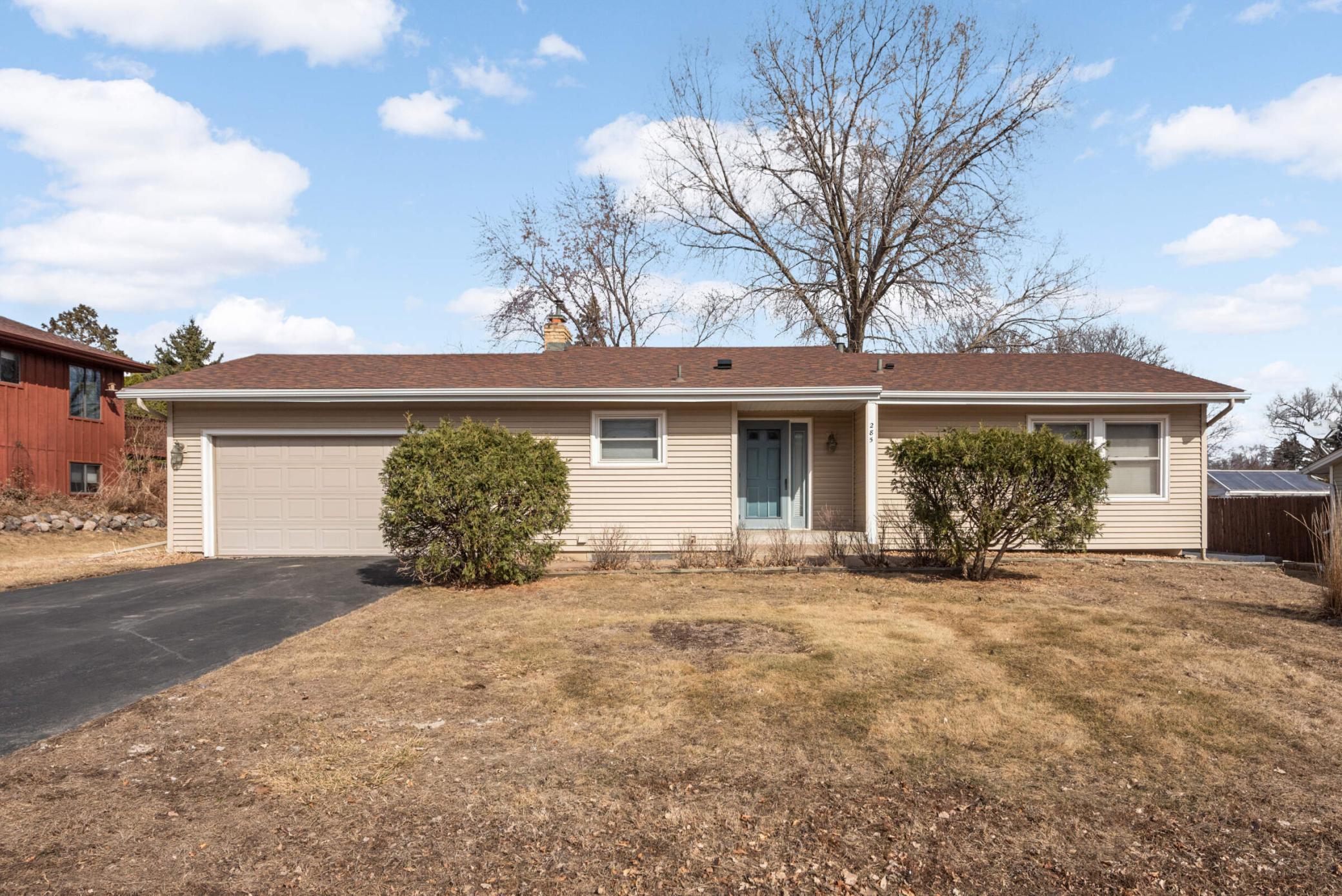285 County Road B2 W