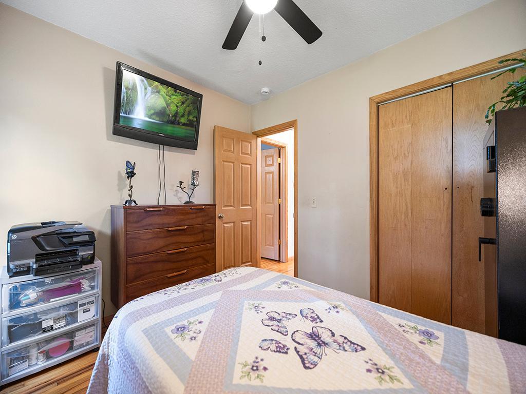 1883 County Road C E