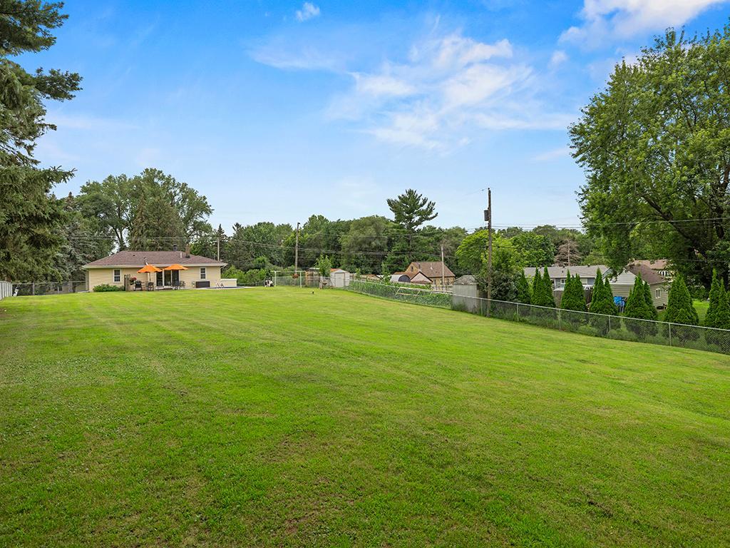 1883 County Road C E