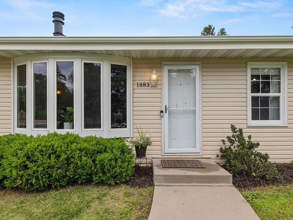1883 County Road C E