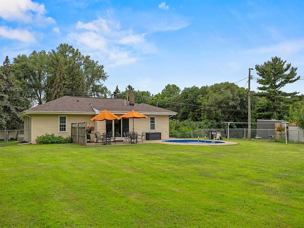 1883 County Road C E