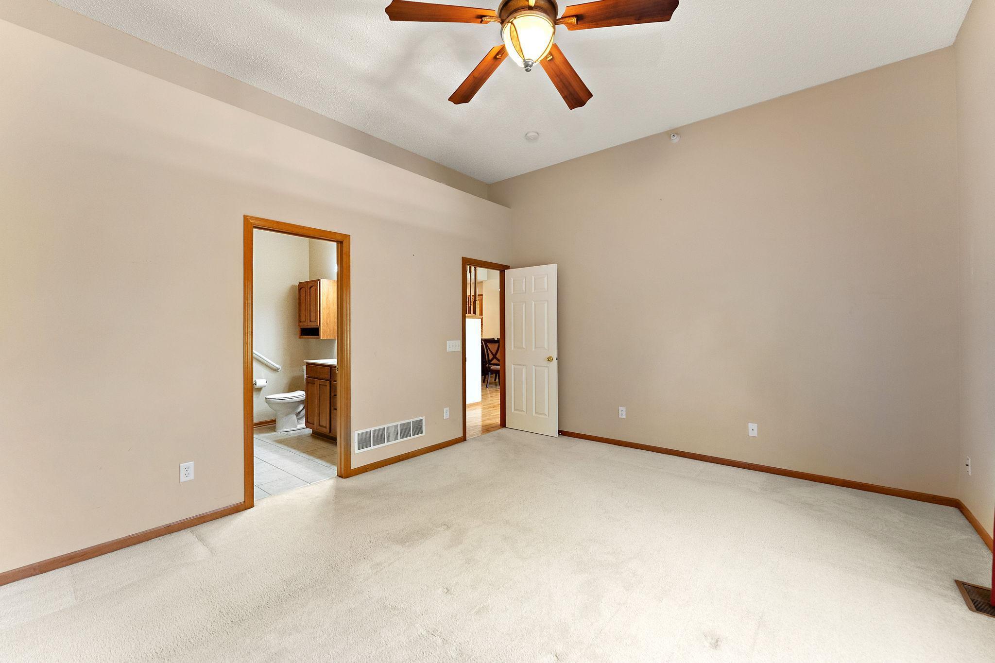 4543 Bloomberg Circle