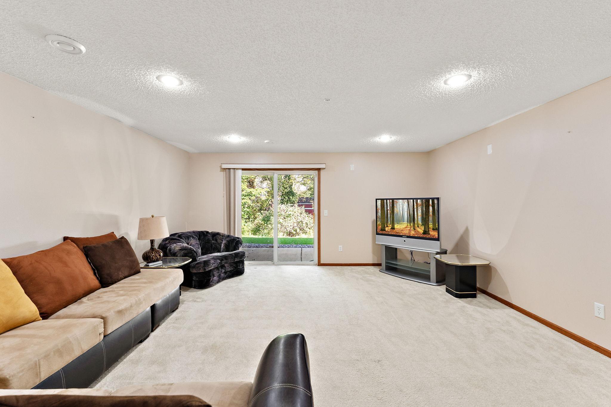 4543 Bloomberg Circle