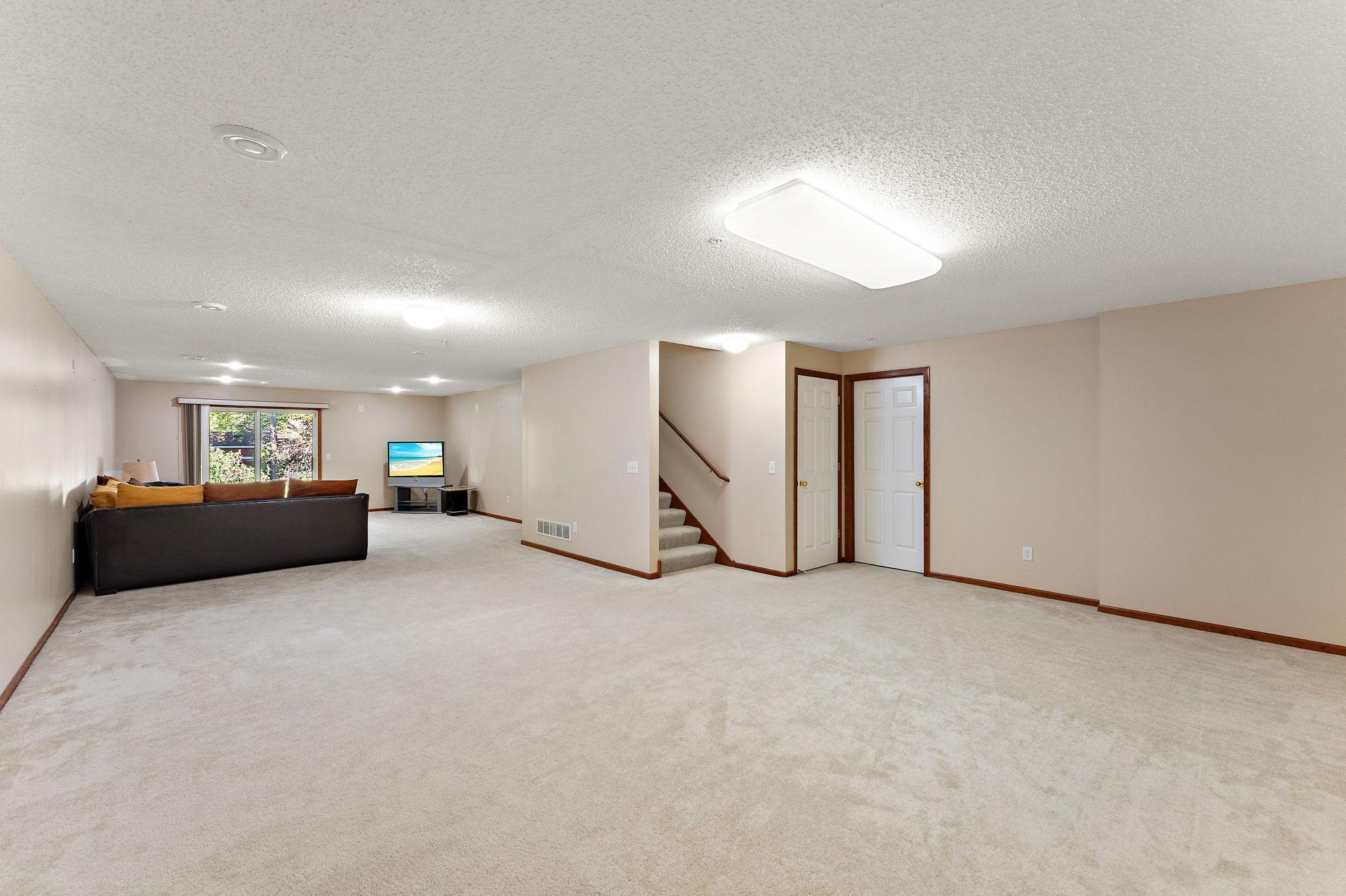 4543 Bloomberg Circle