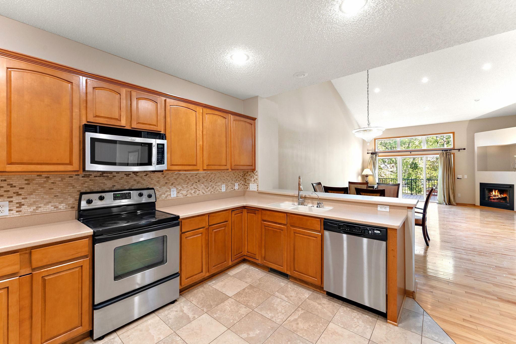 4543 Bloomberg Circle