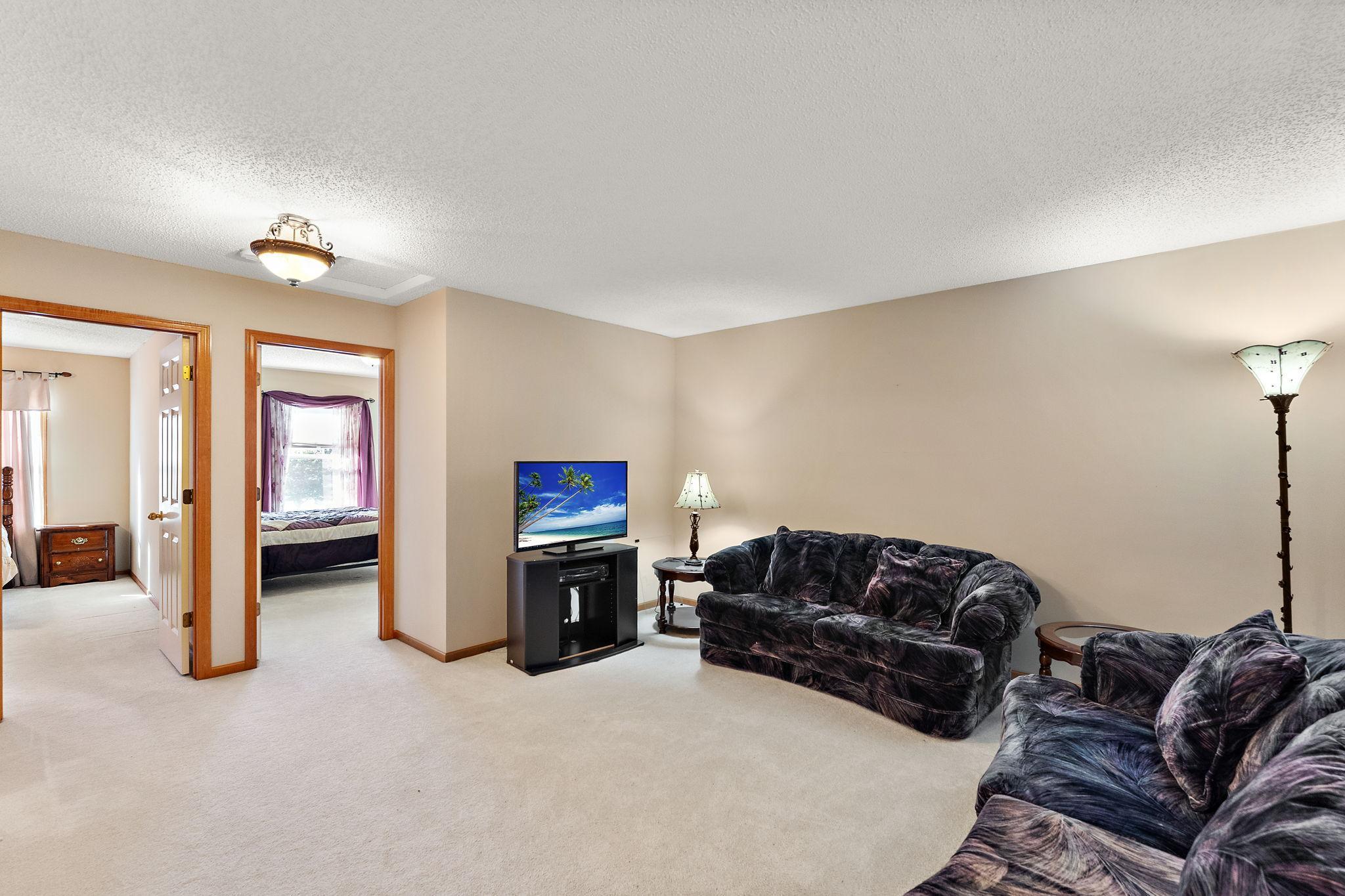 4543 Bloomberg Circle
