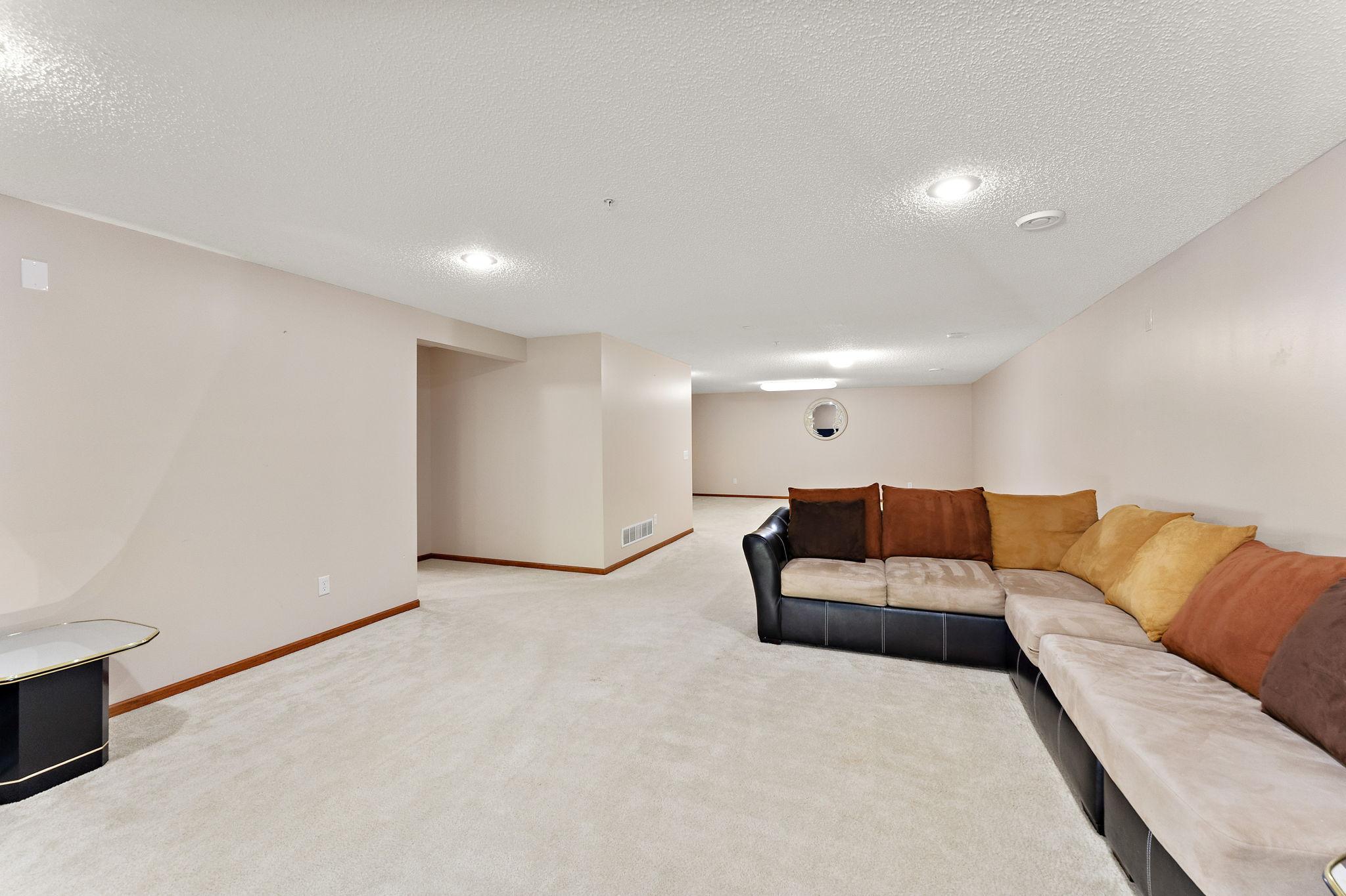 4543 Bloomberg Circle