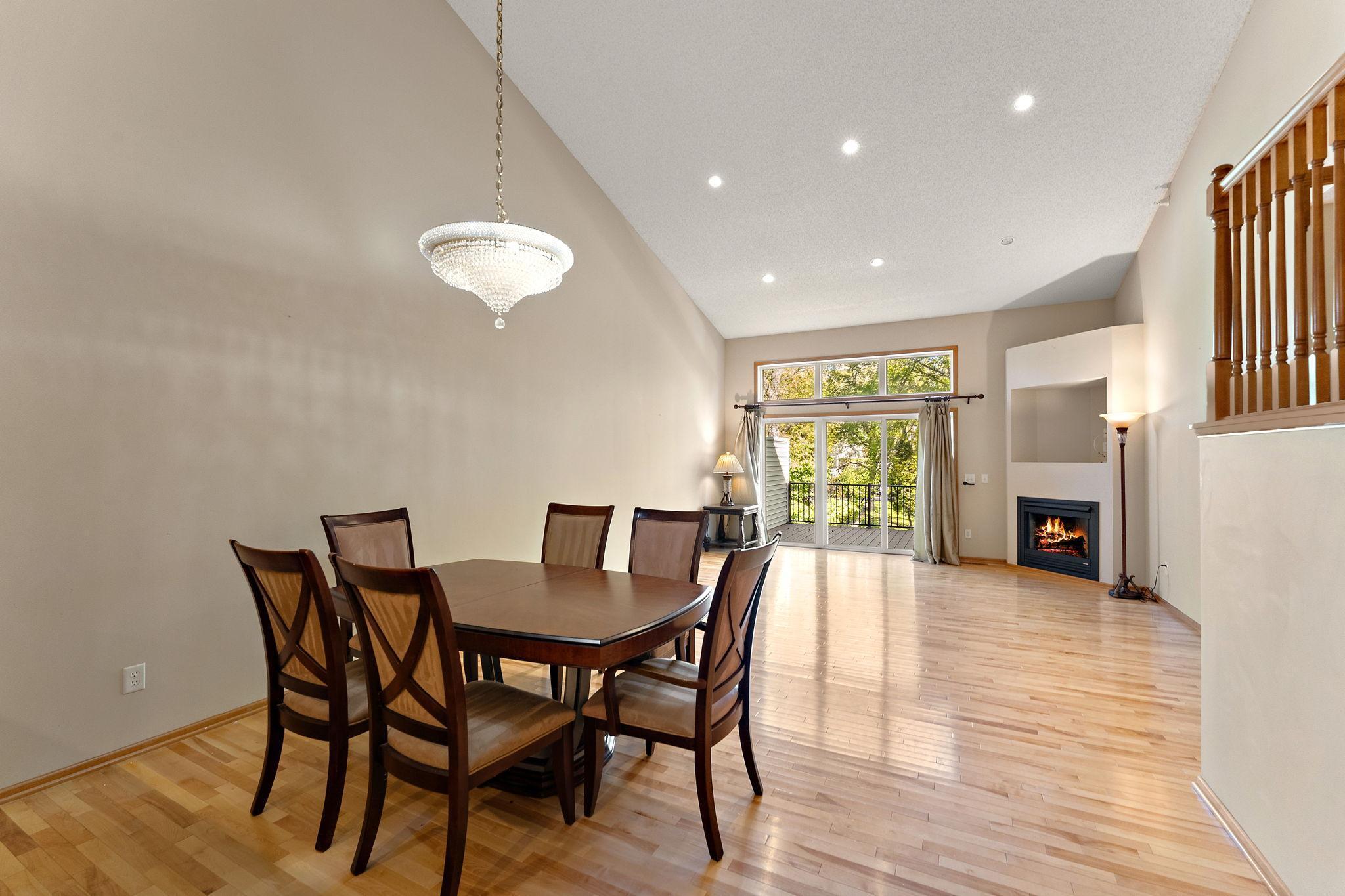 4543 Bloomberg Circle