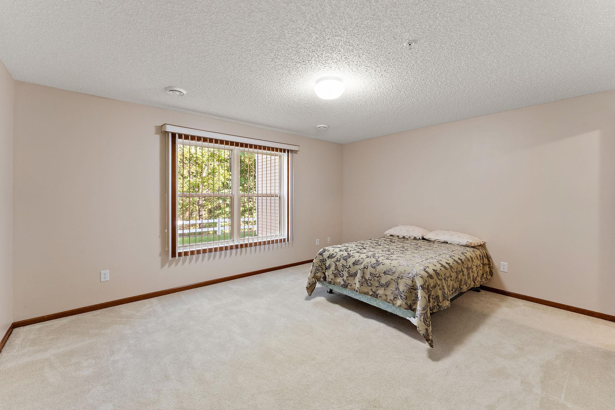 4543 Bloomberg Circle