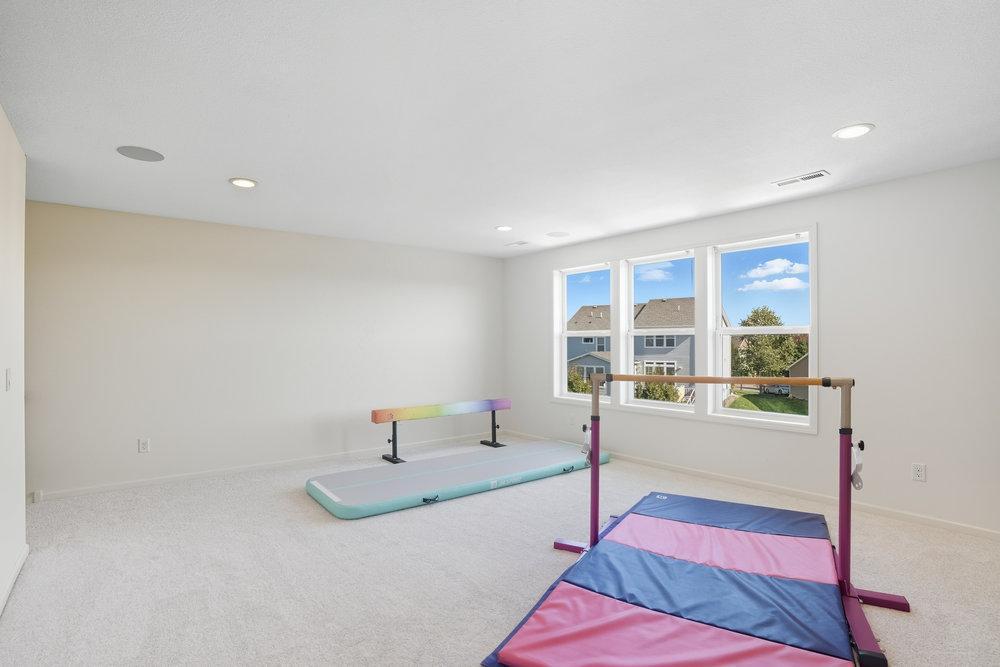 5025 Sandpebble Lane