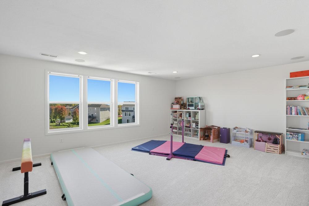 5025 Sandpebble Lane