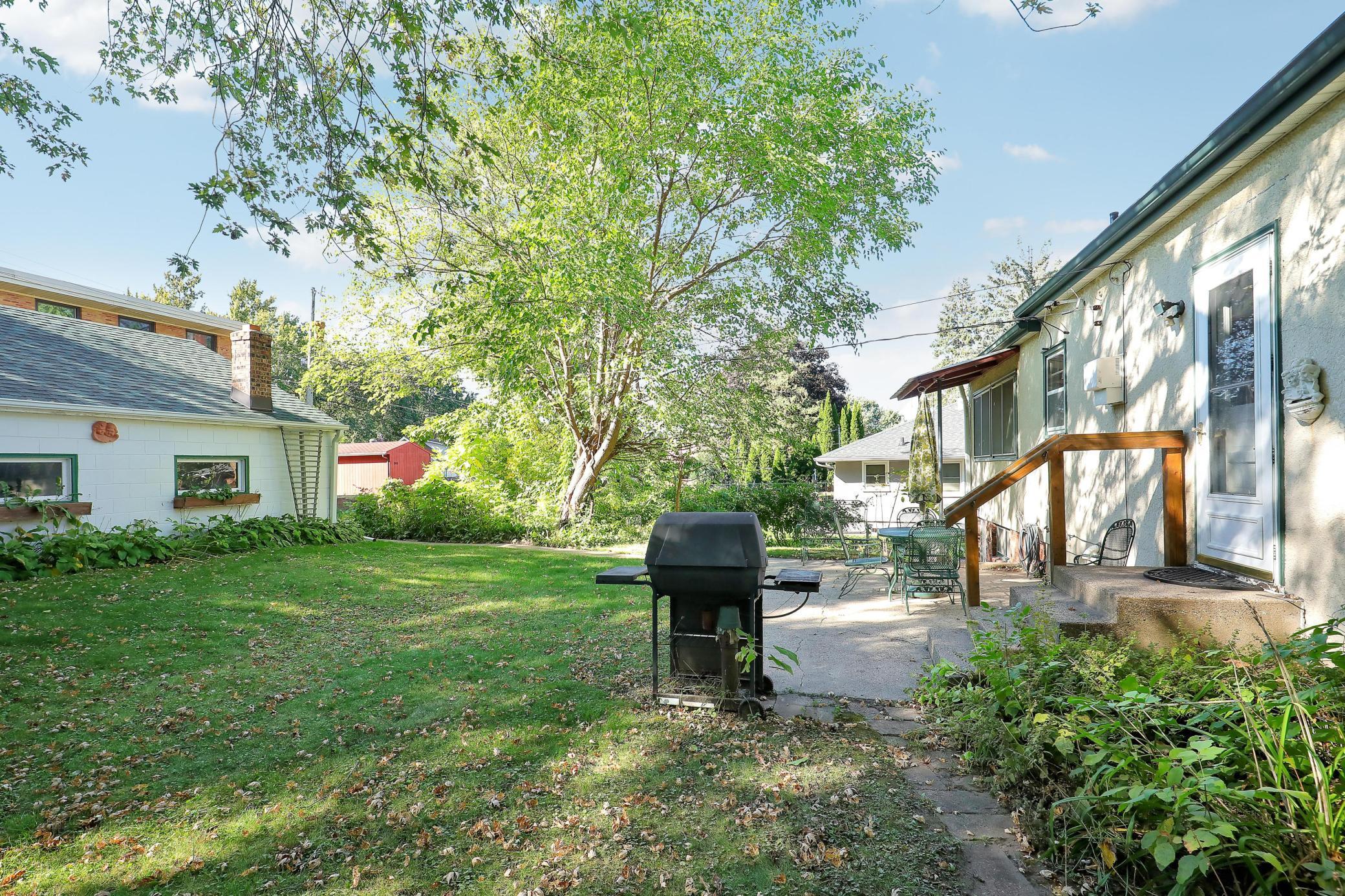 1964 Arlington Avenue E