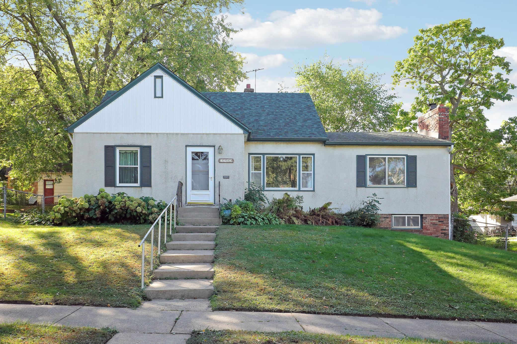 1964 Arlington Avenue E