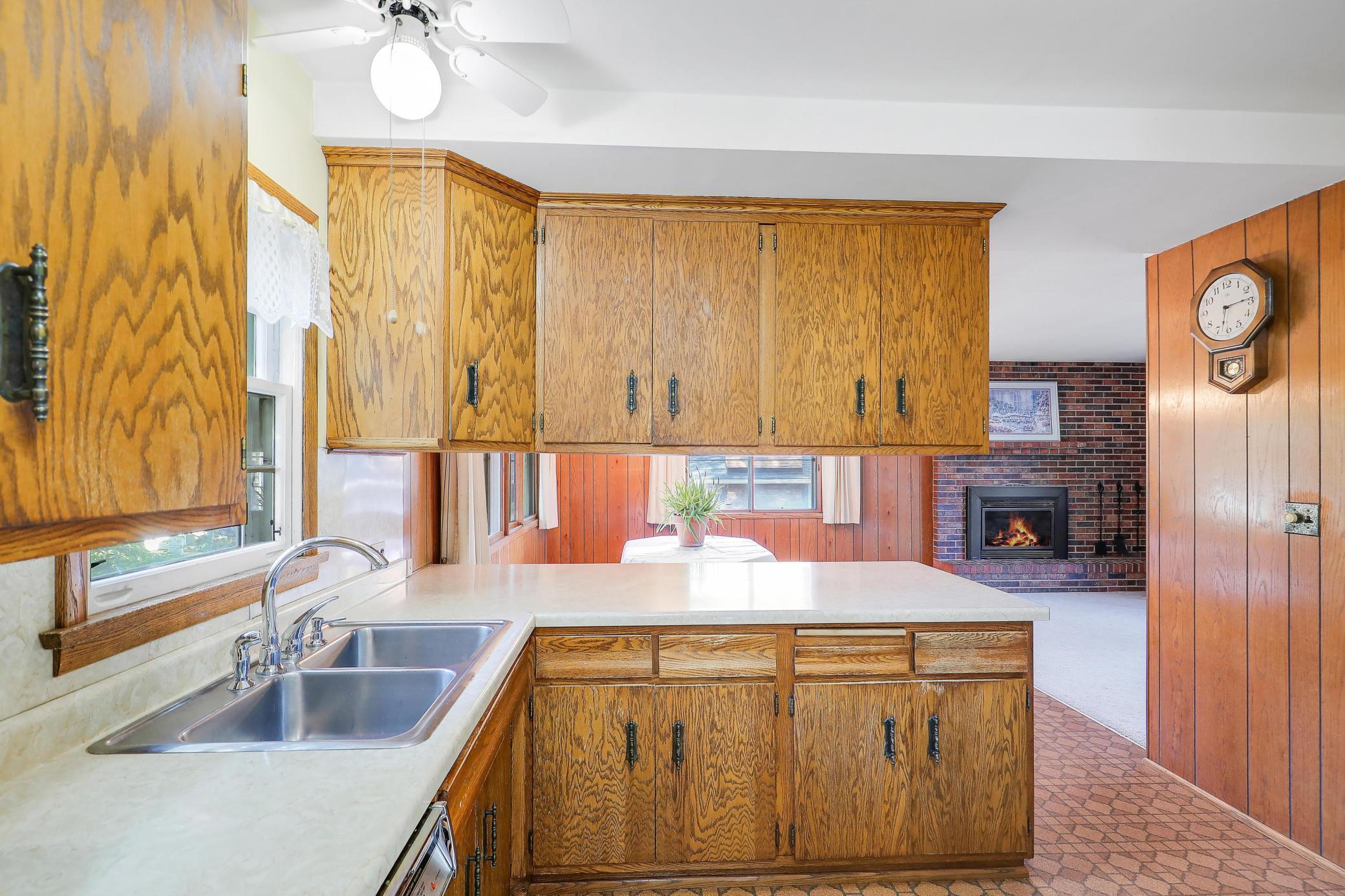 1964 Arlington Avenue E