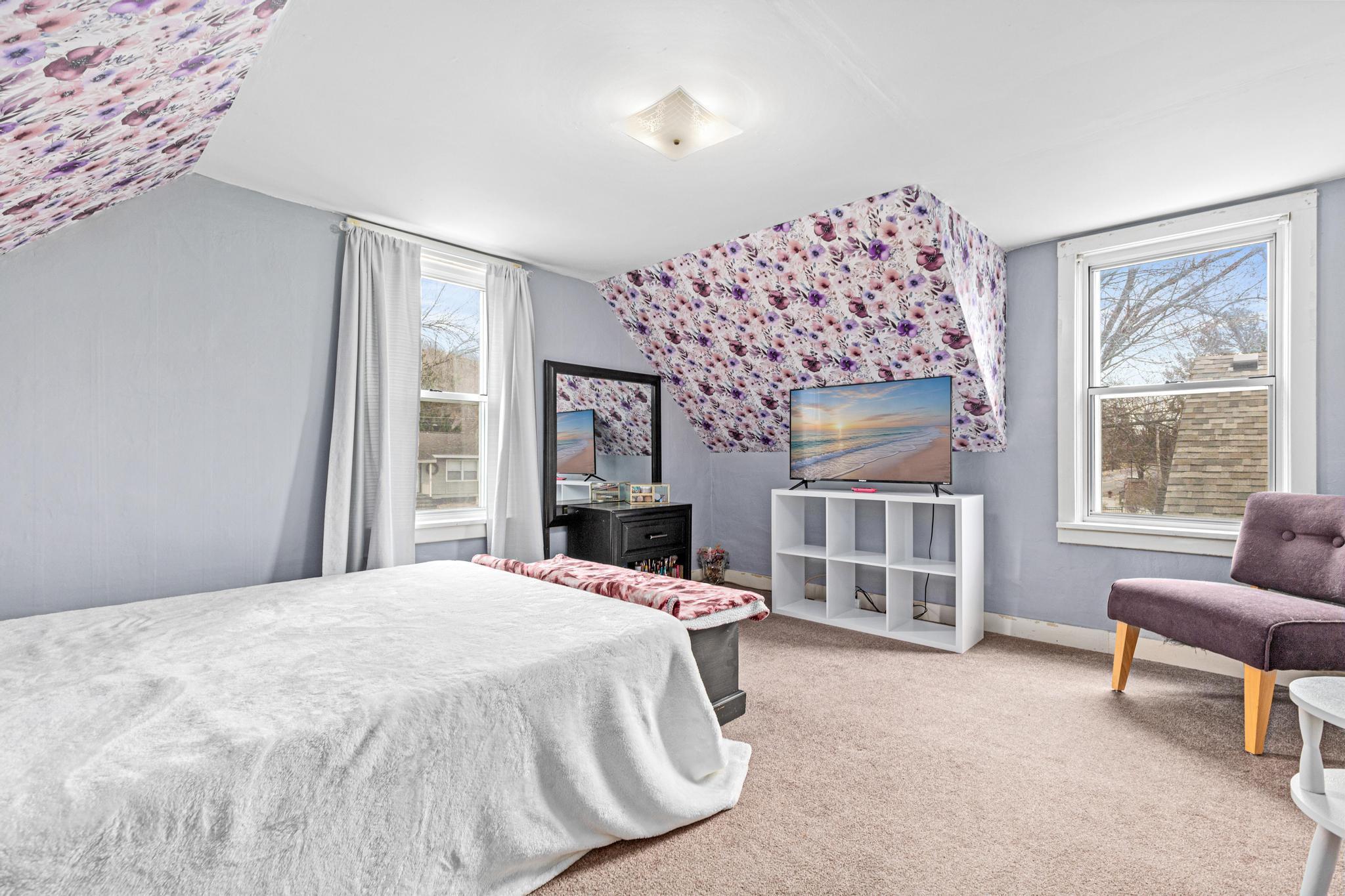 407 N Washington Street