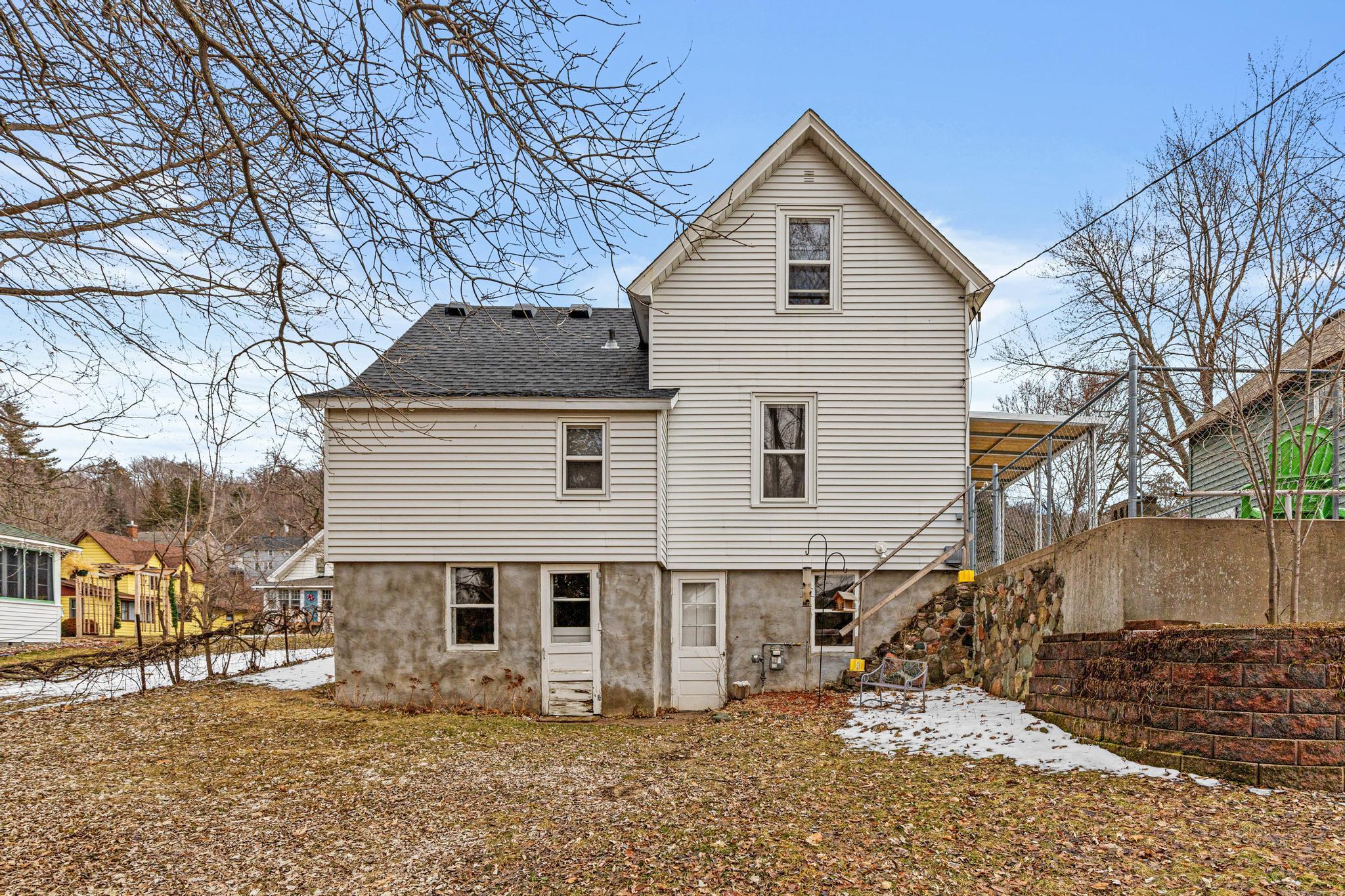 407 N Washington Street