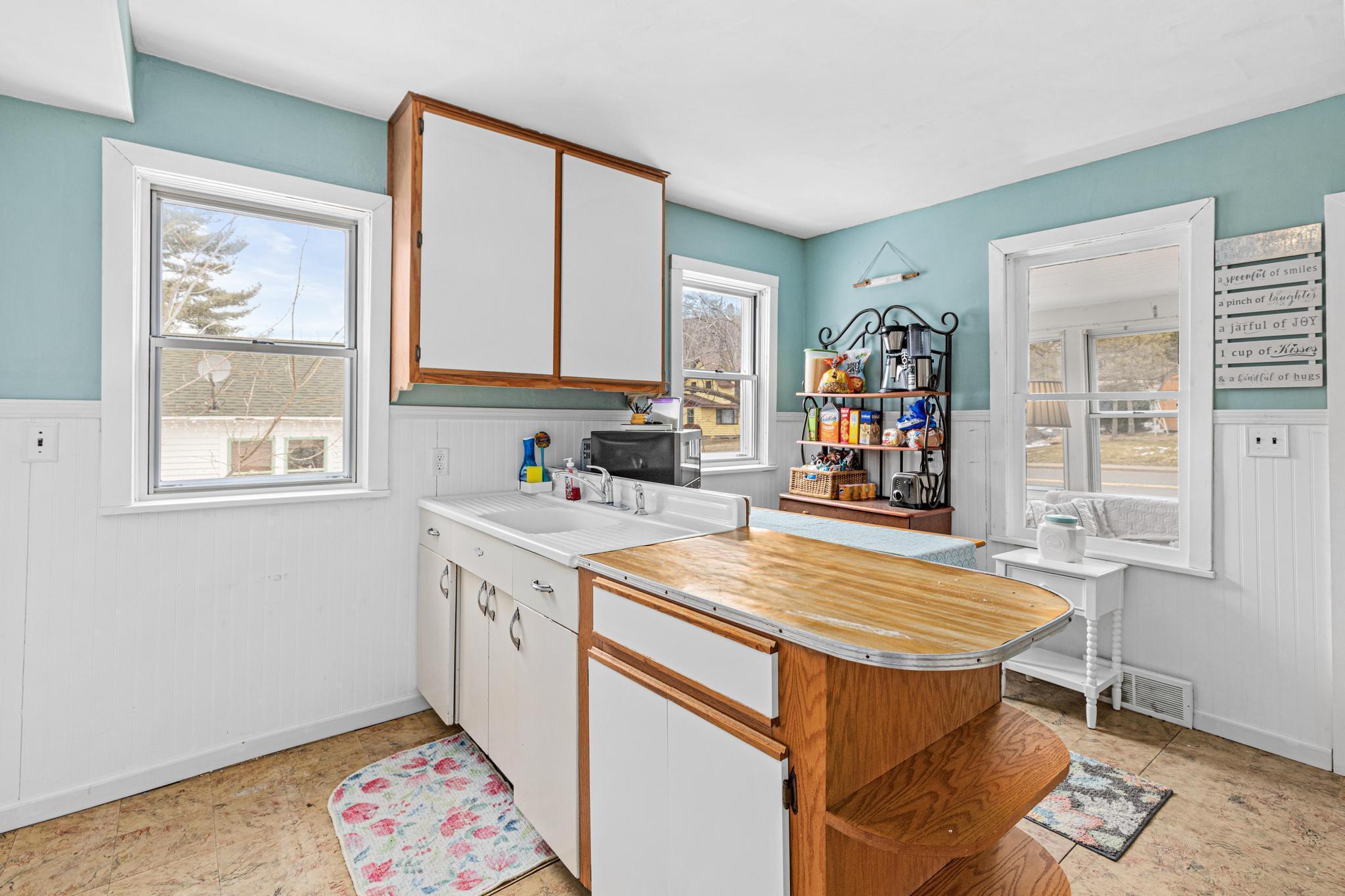 407 N Washington Street