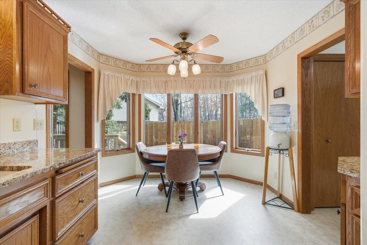 561 Deer Ridge Lane S