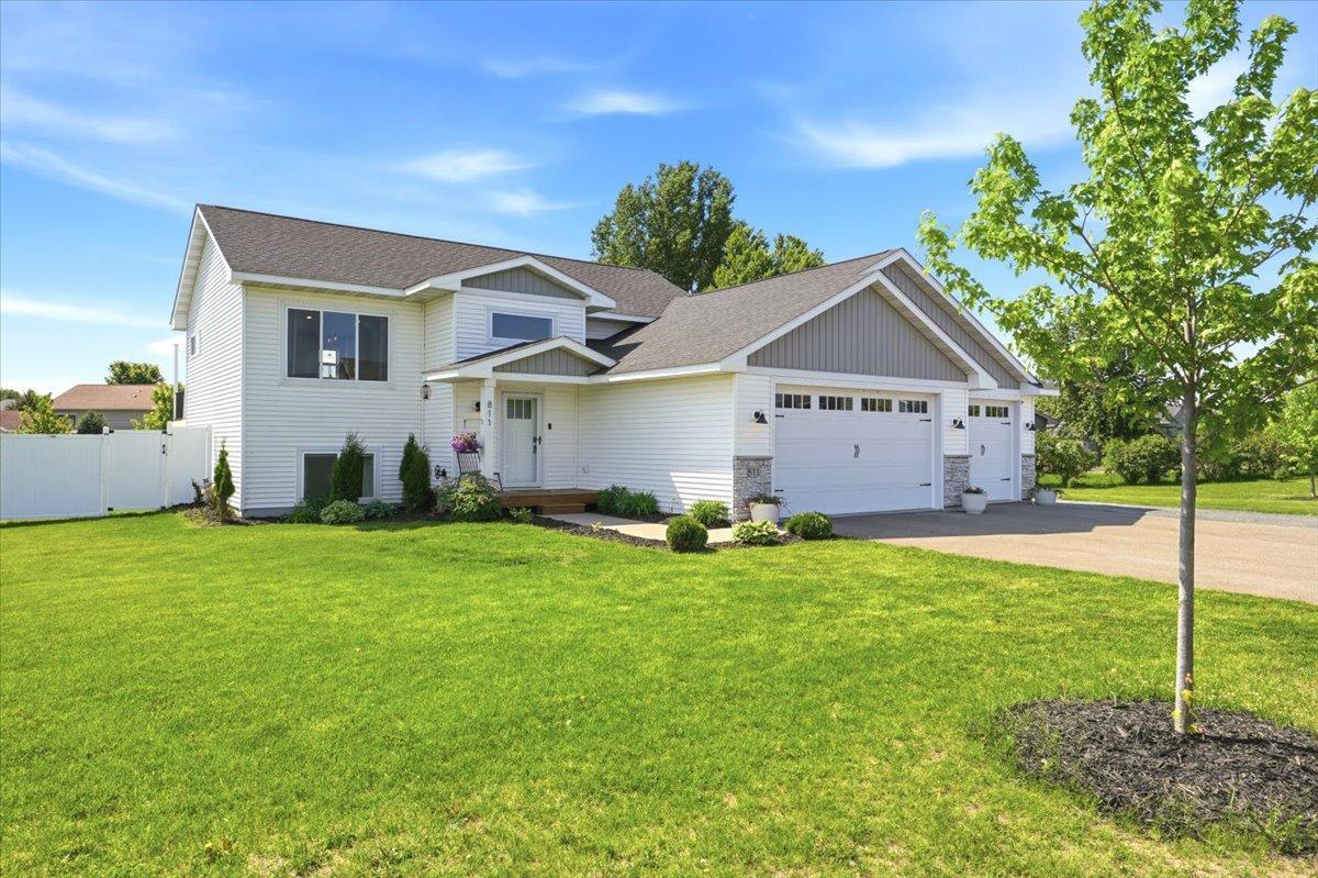811 Brady Lane