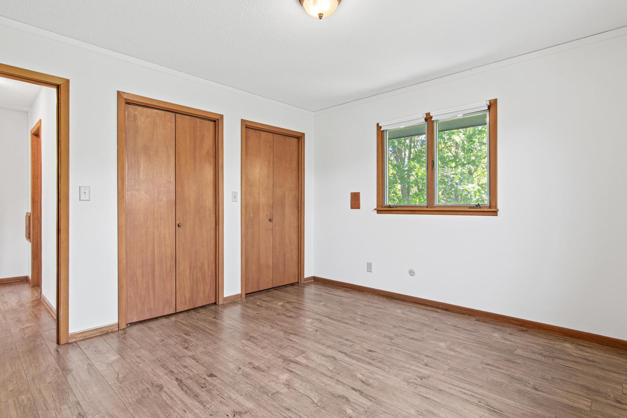 344 Thompson Avenue W