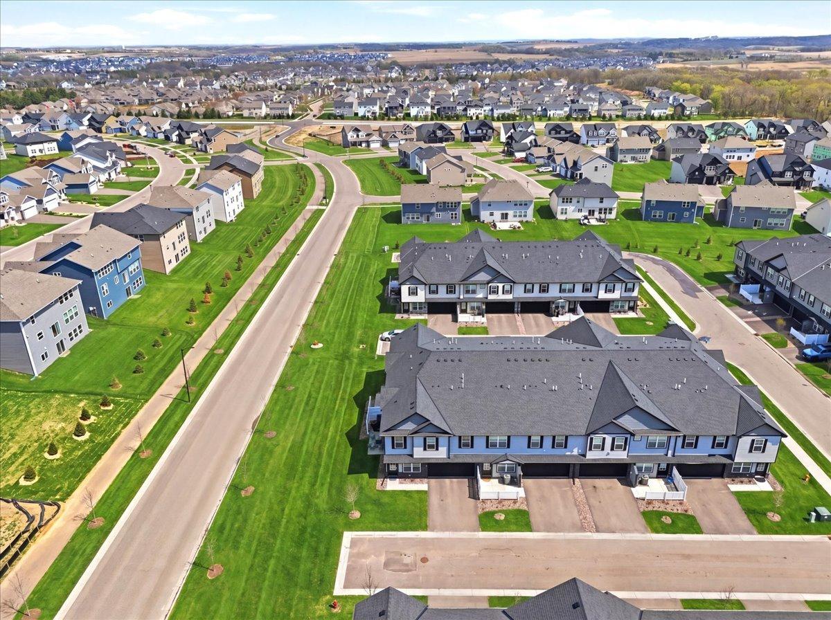 5245 Long Pointe Pass