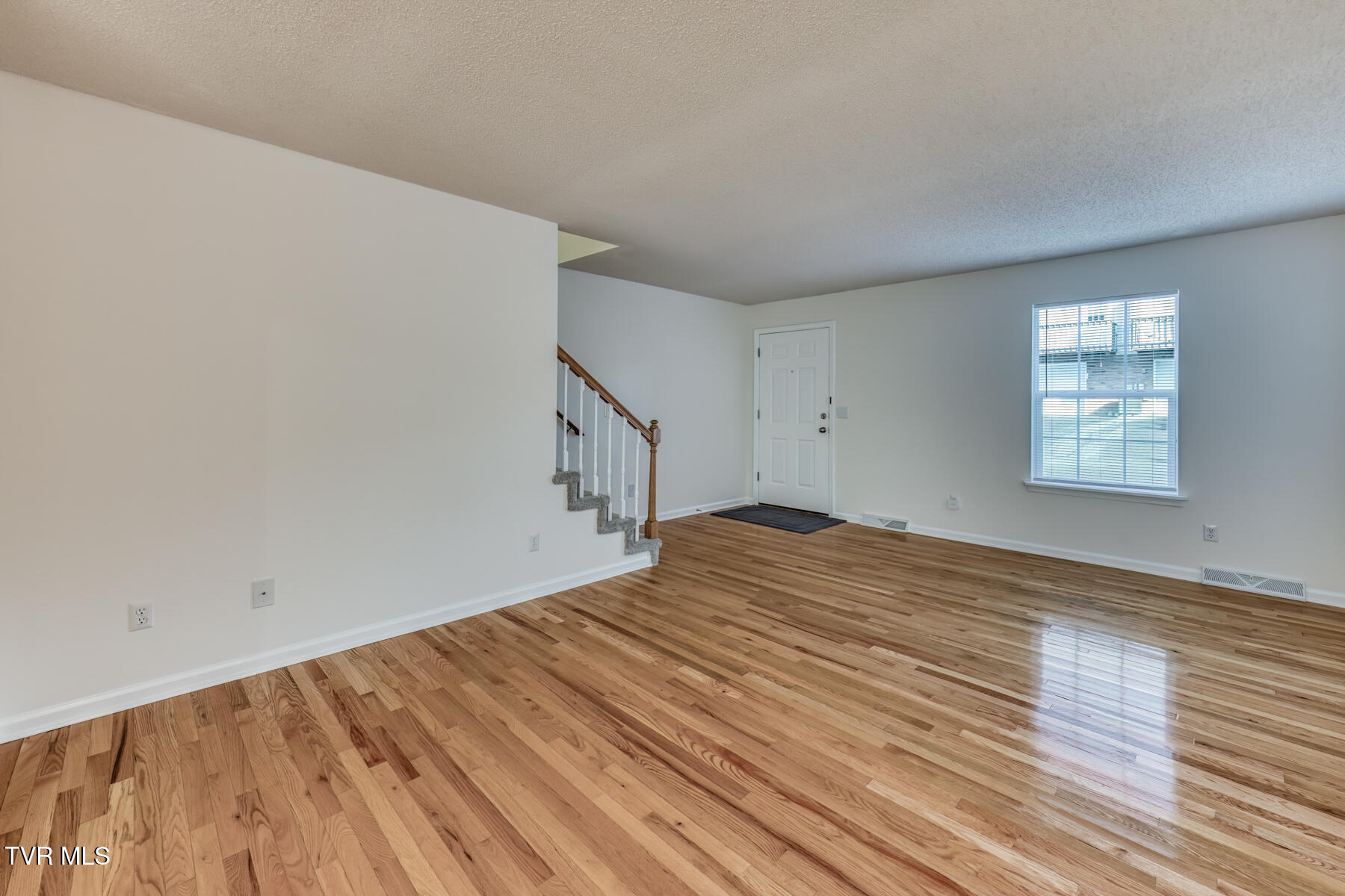 10 Pepper Ridge Court 10