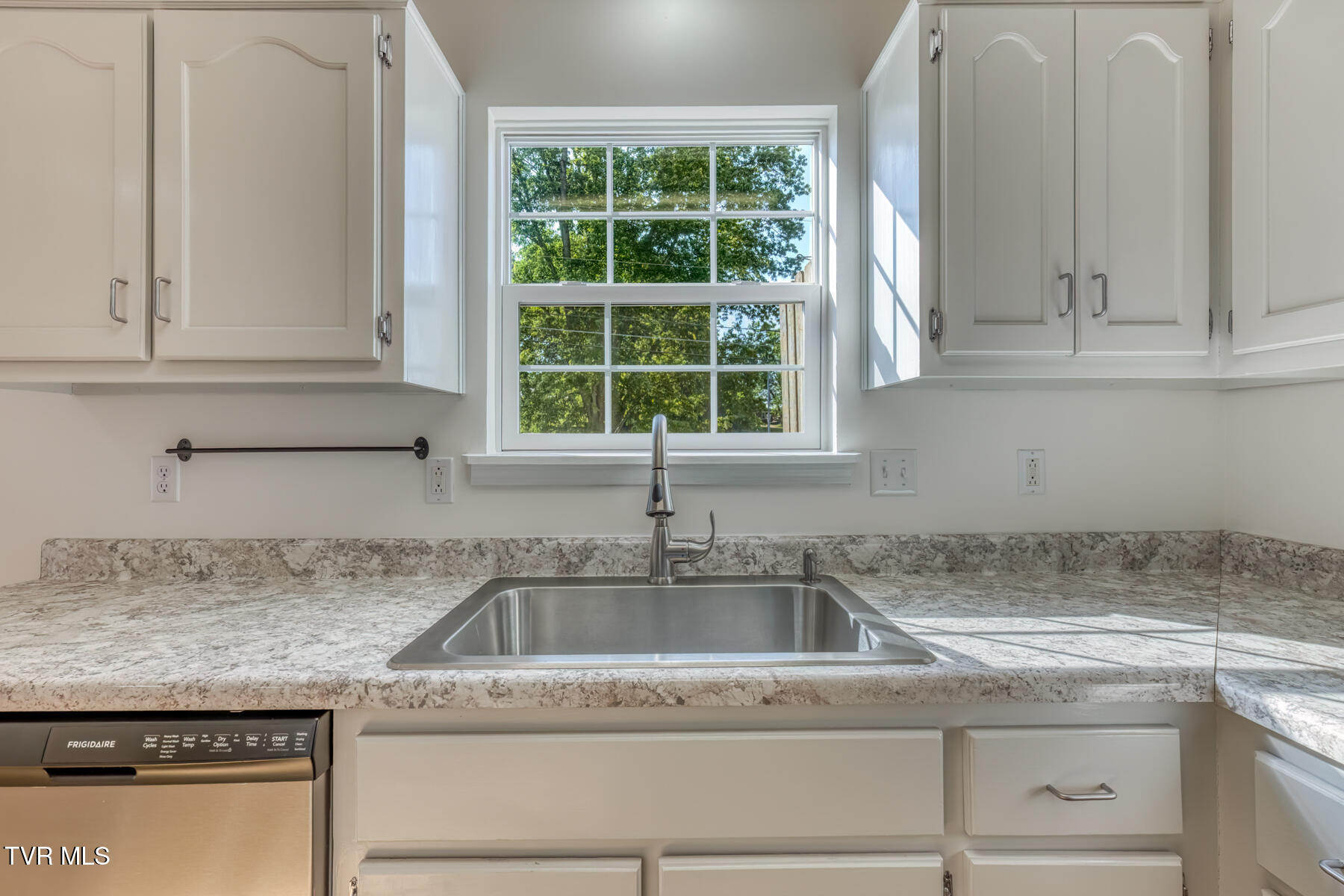 10 Pepper Ridge Court 10
