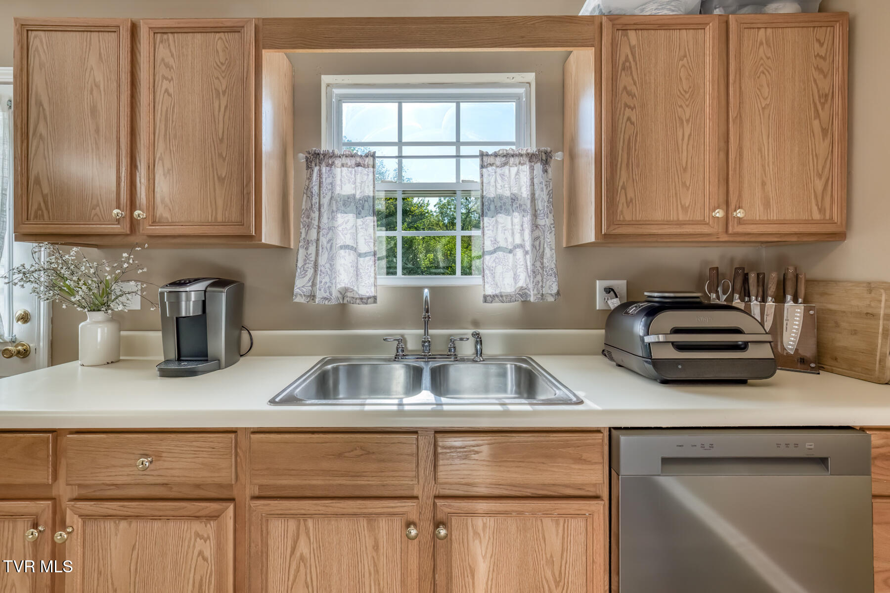 568 Gray Station Road Unit: Apt 10