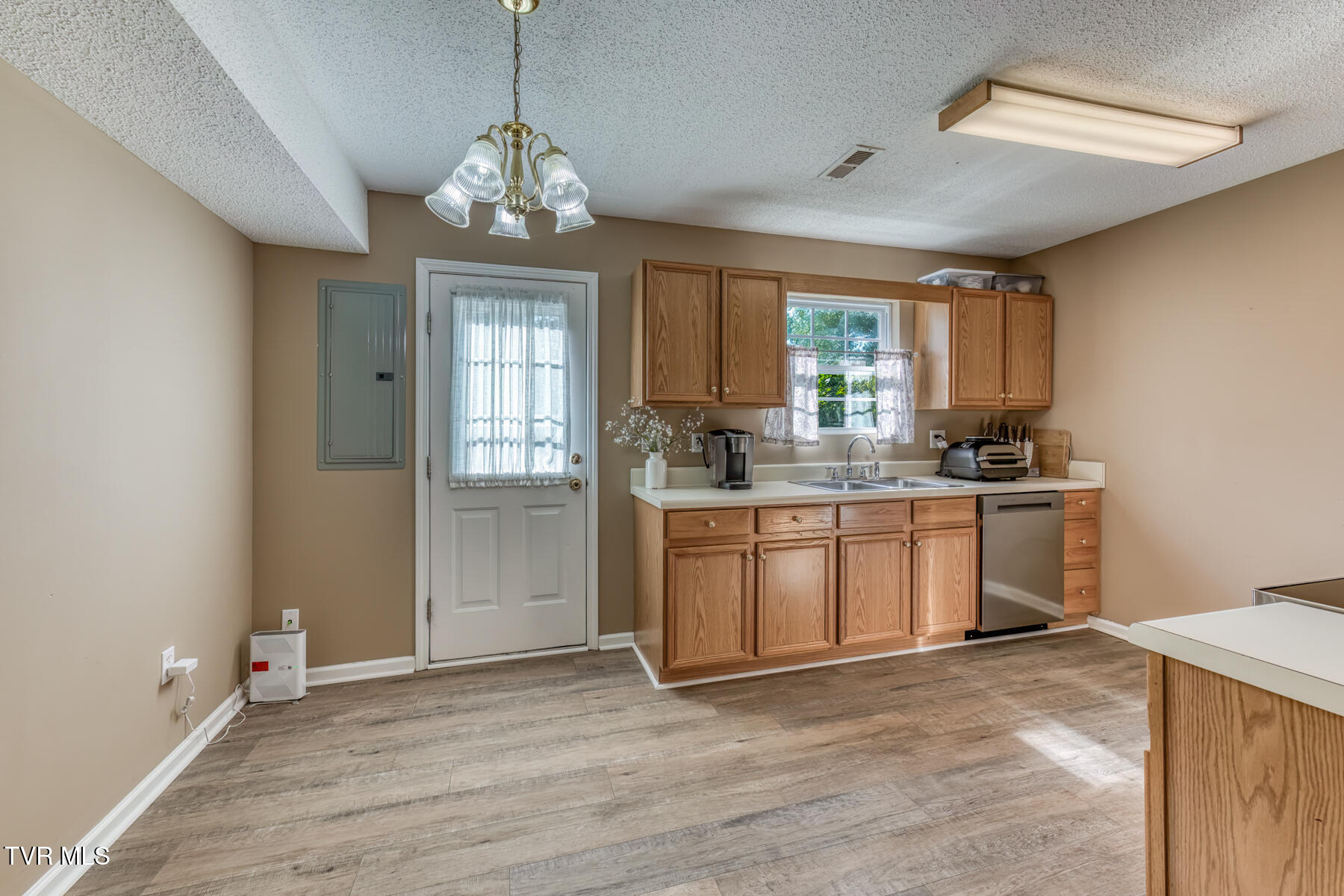 568 Gray Station Road Unit: Apt 10