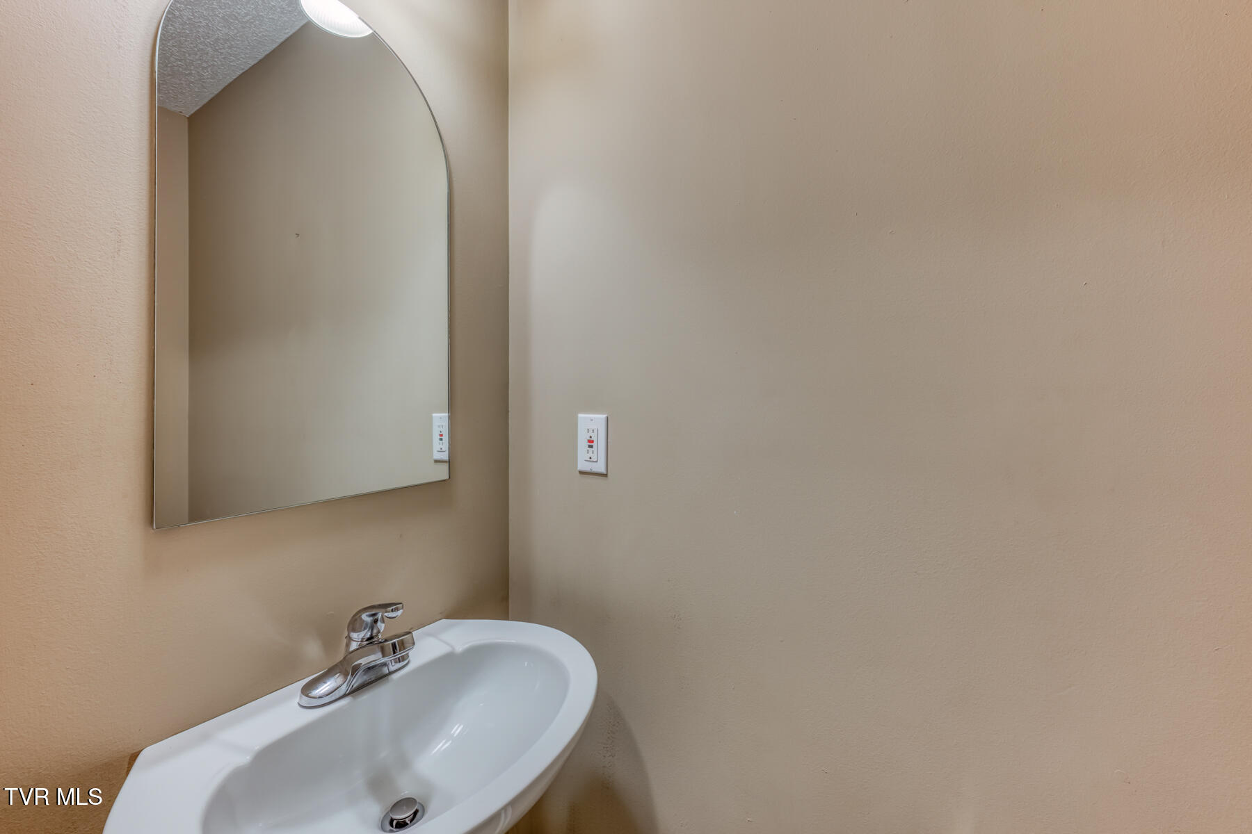 568 Gray Station Road Unit: Apt 10