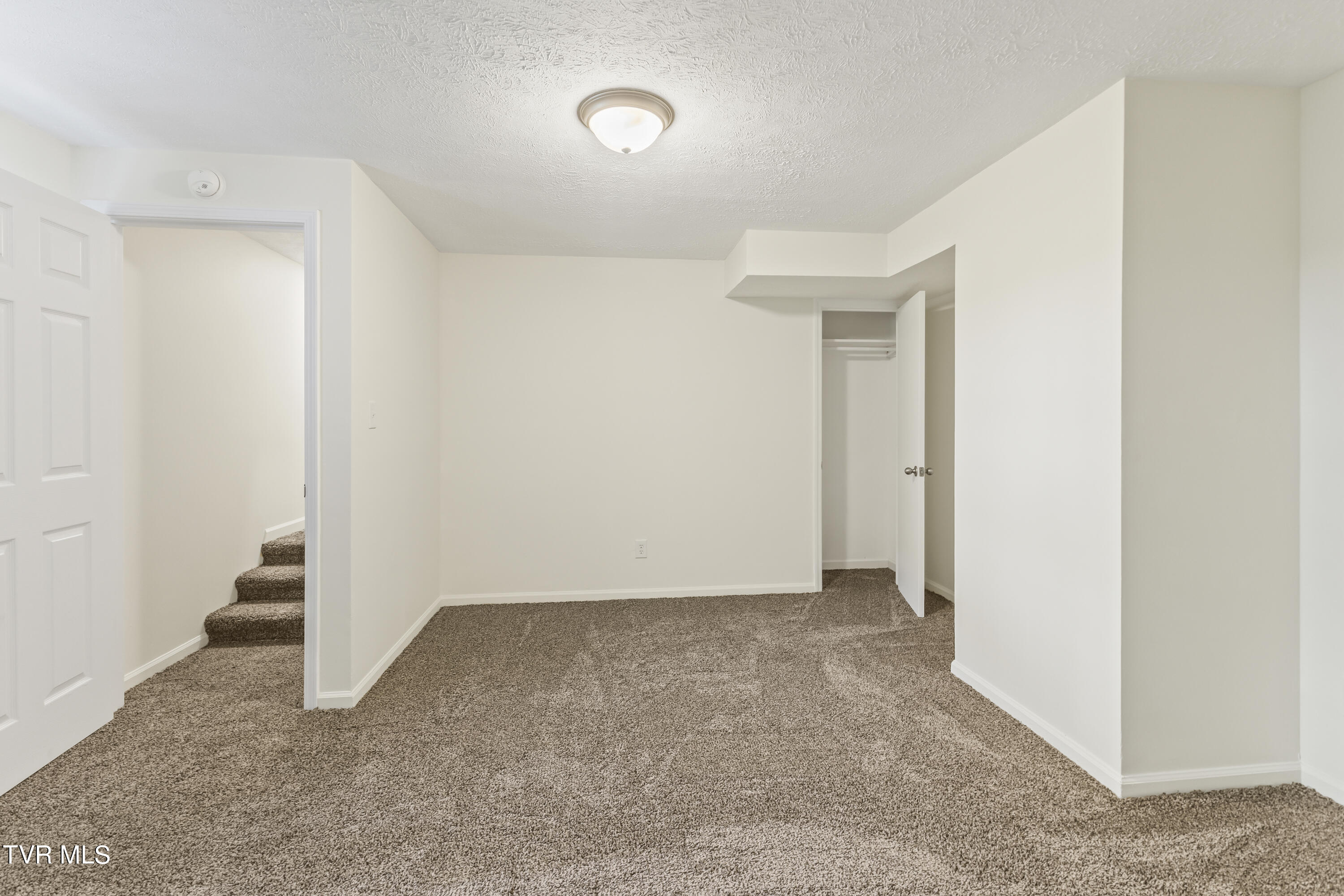 2557 Lafayette Circle