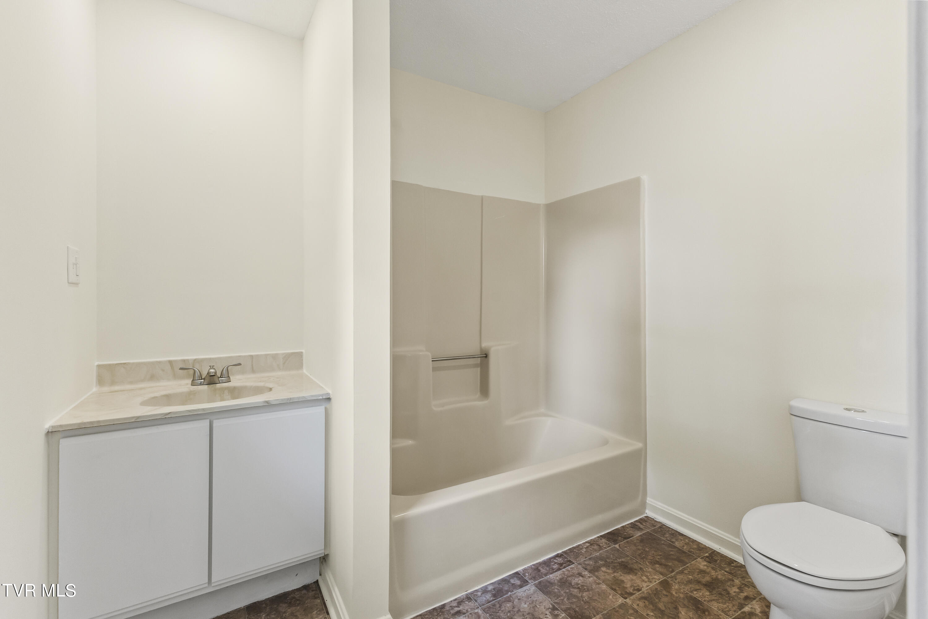 2557 Lafayette Circle