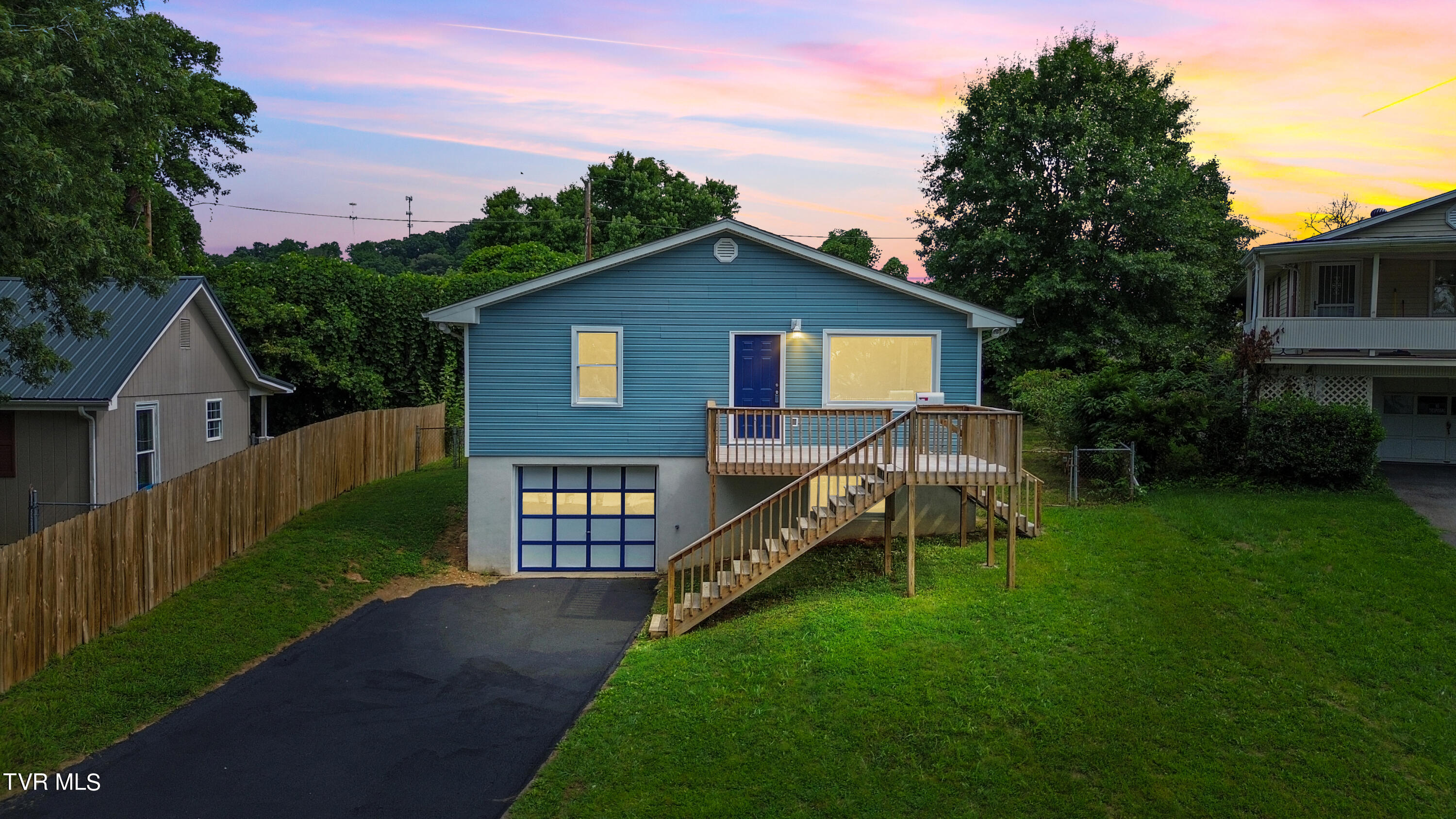 2557 Lafayette Circle
