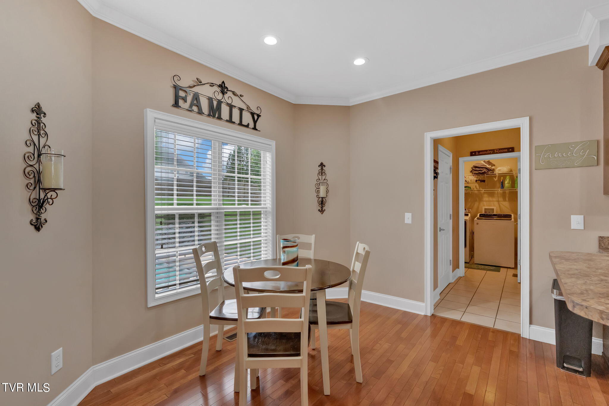 1122 Glen Abbey Way
