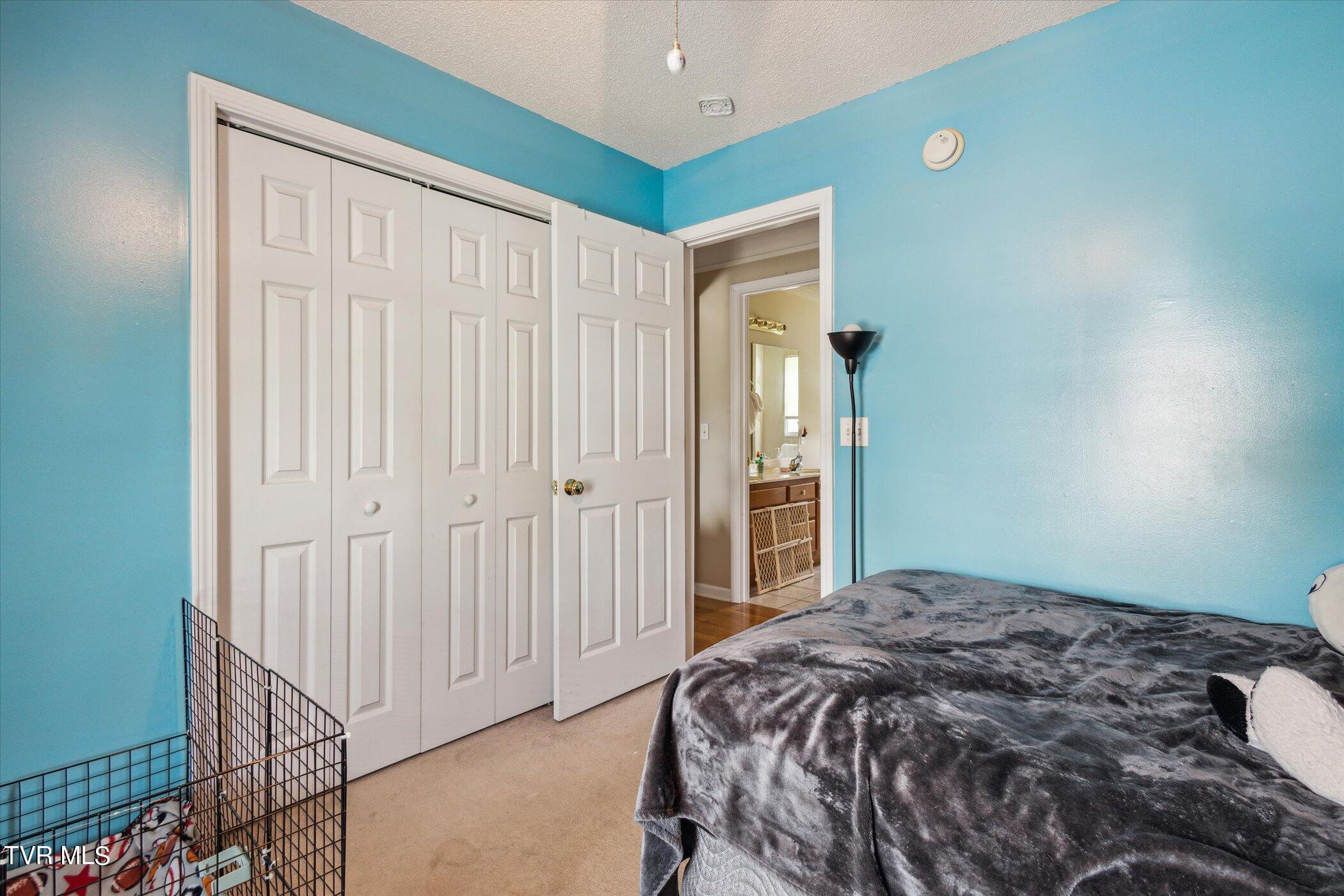 512 Meadow Lark Court