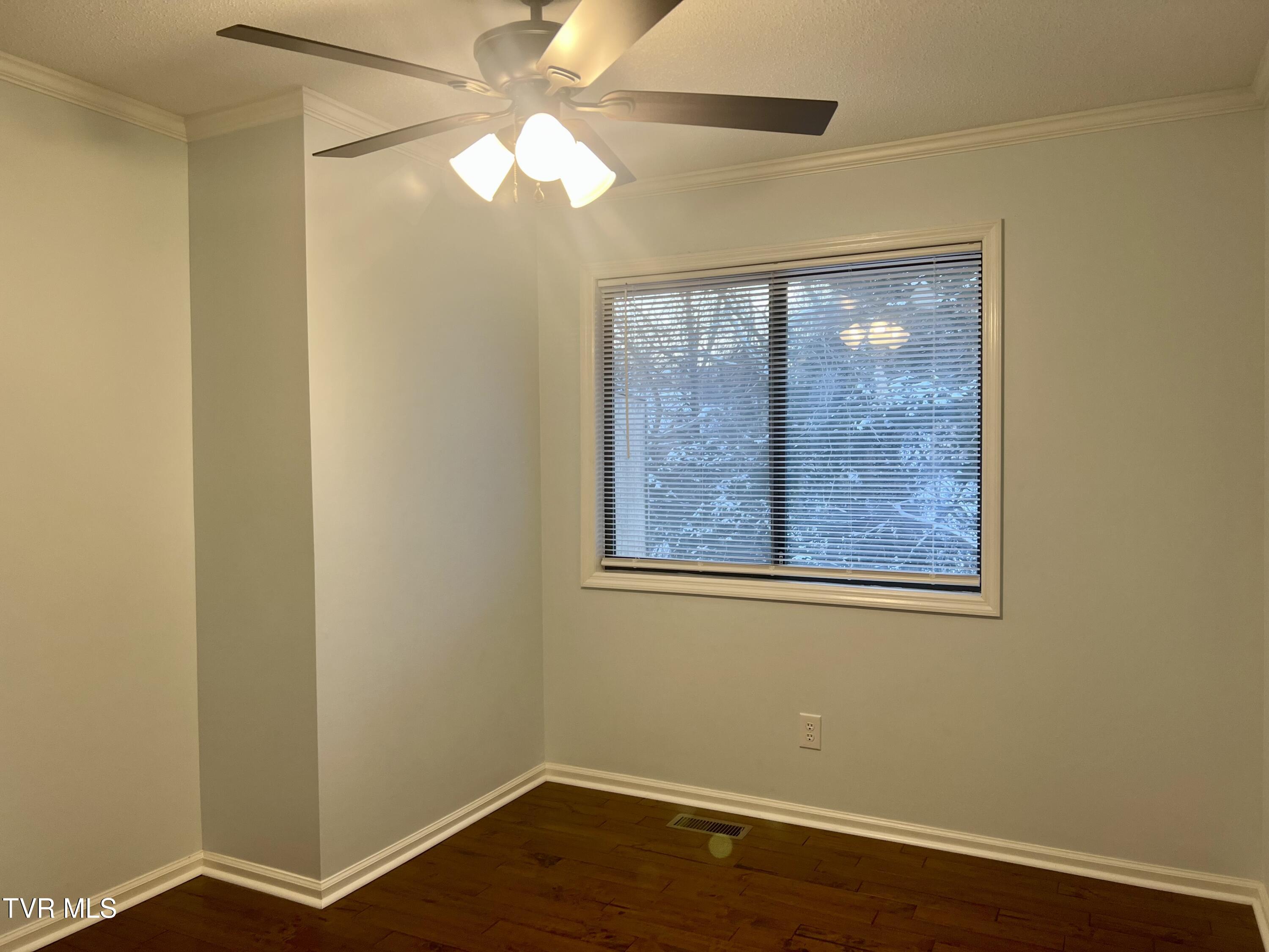 605 Redstone Drive 22