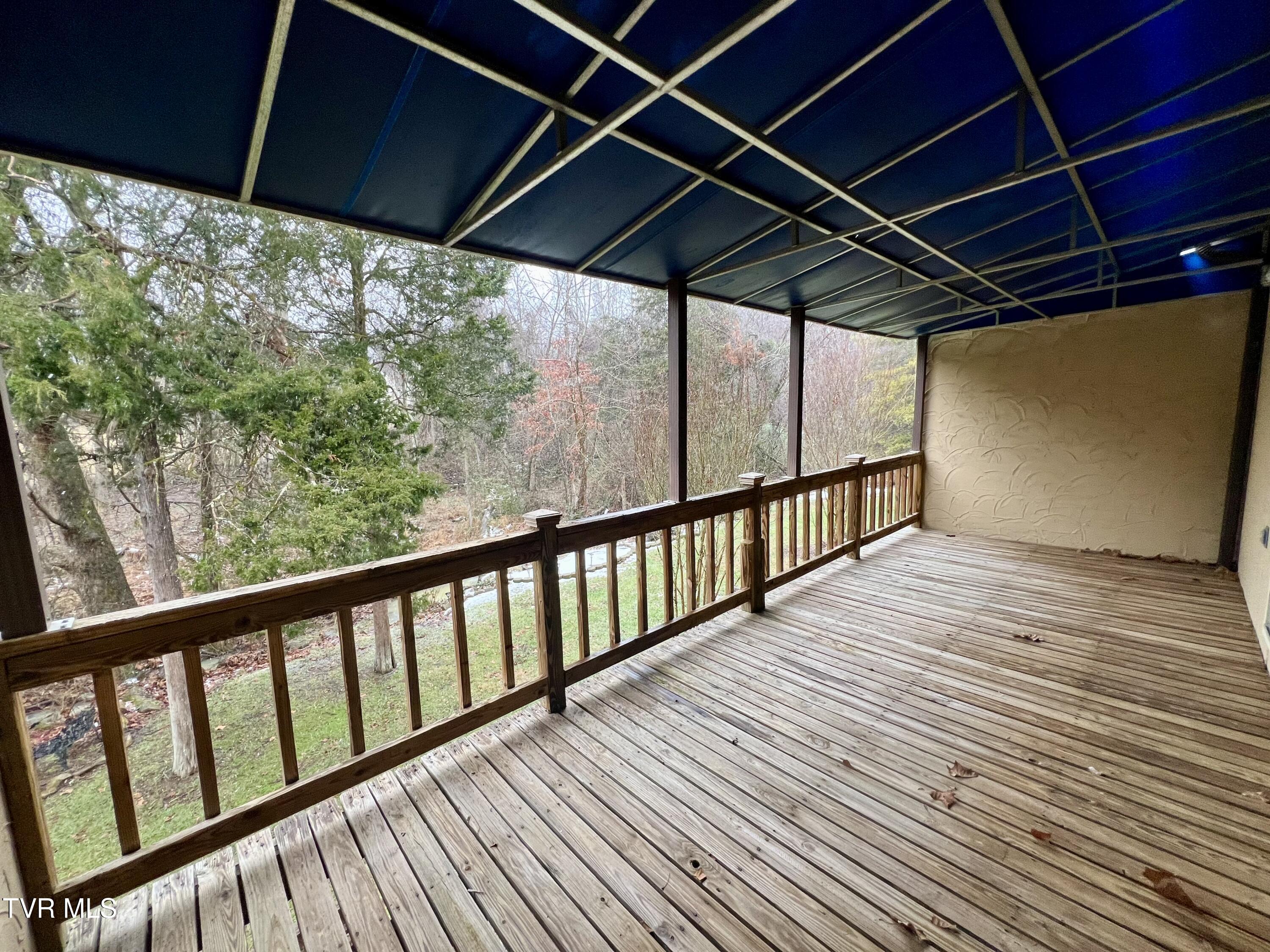 605 Redstone Drive 22