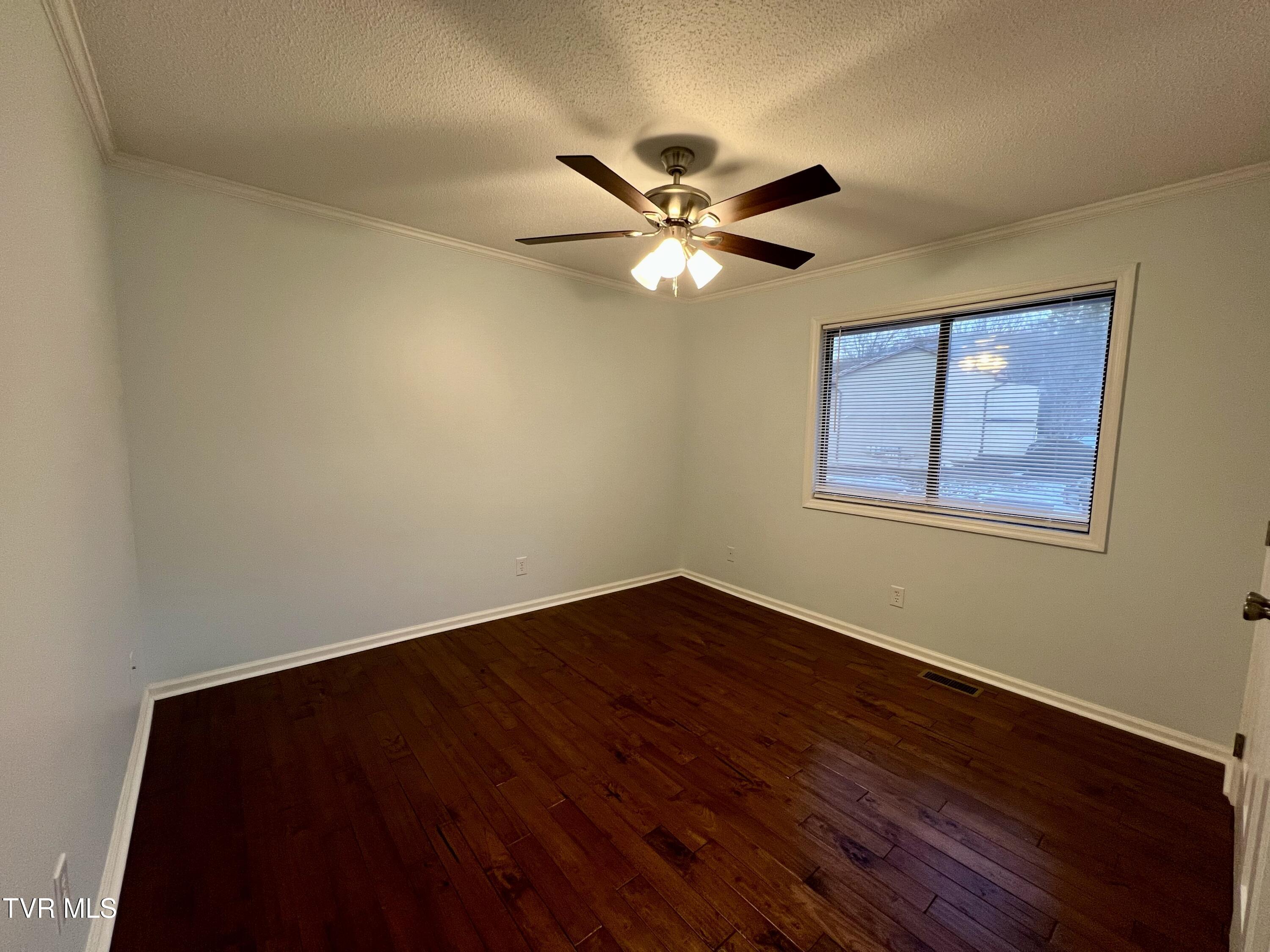 605 Redstone Drive 22