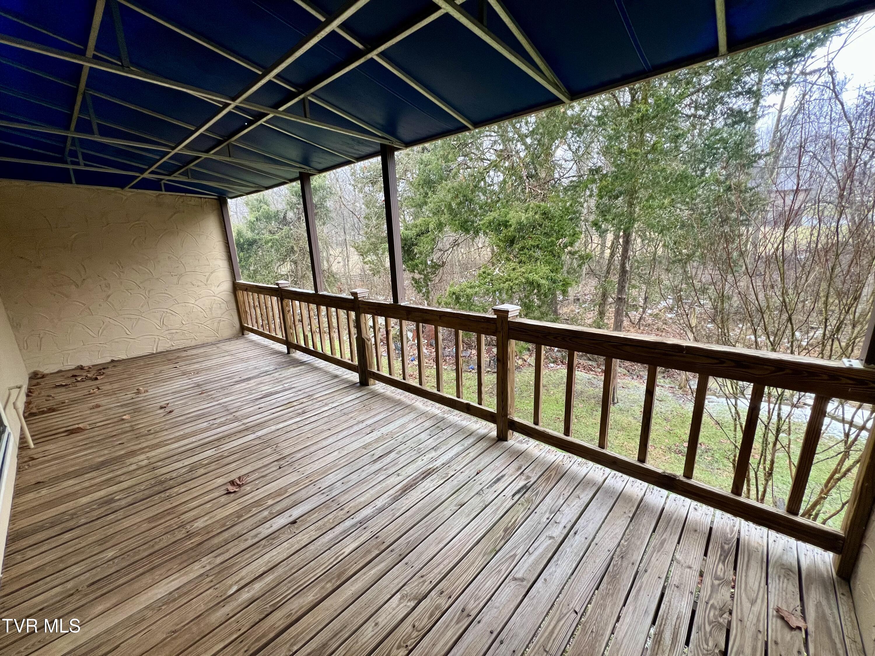 605 Redstone Drive 22