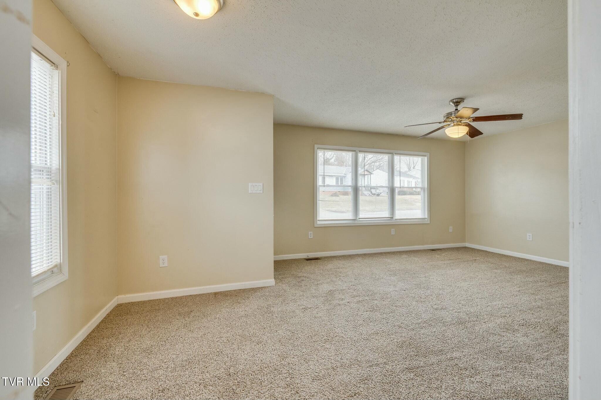 1233 Garden Drive