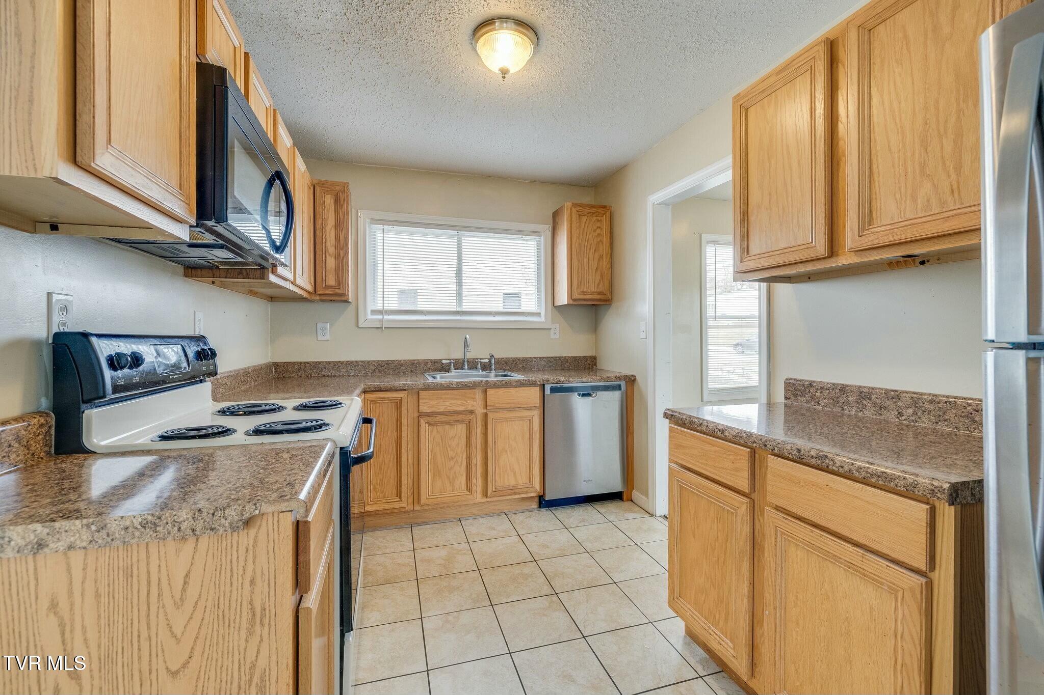 1233 Garden Drive