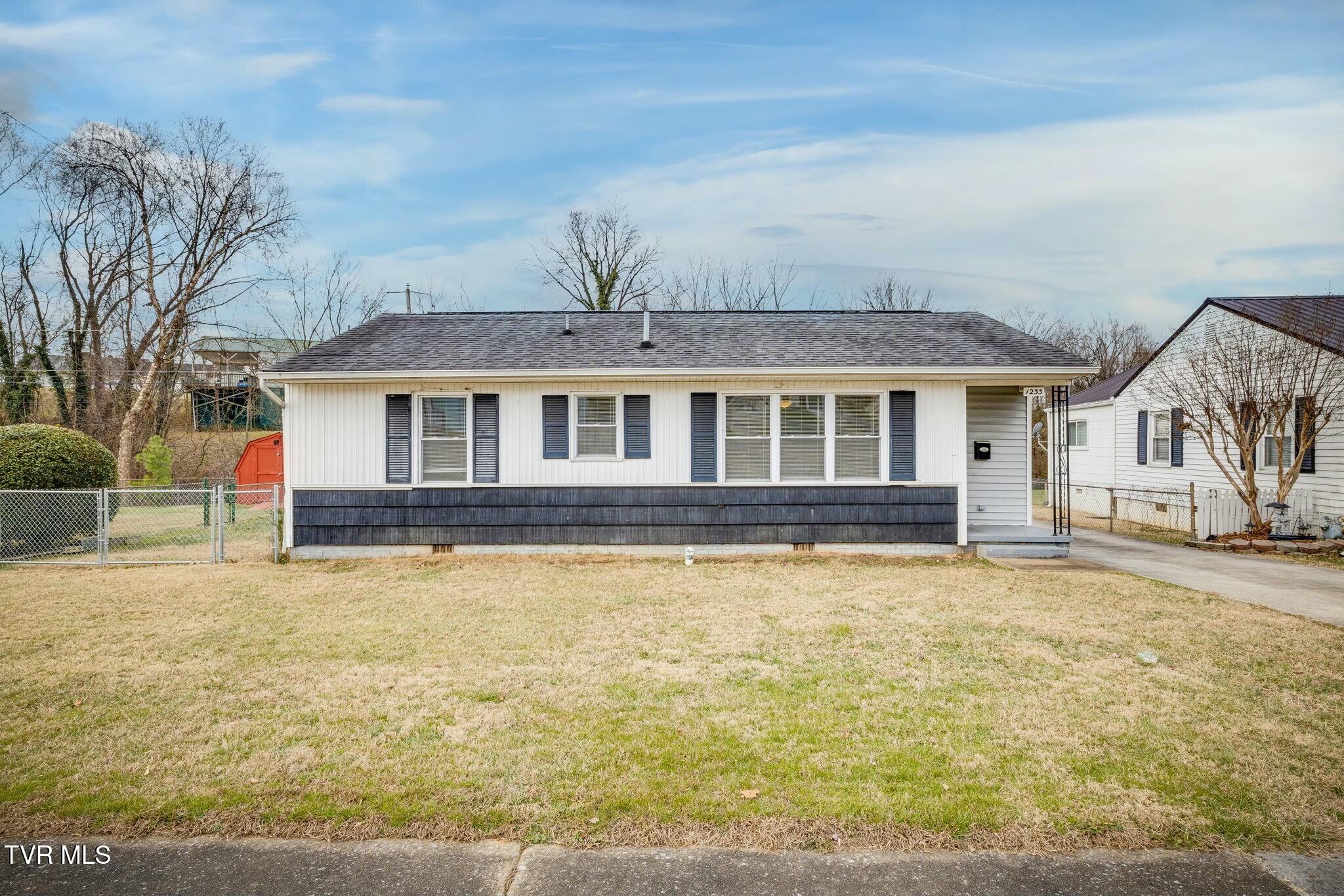 1233 Garden Drive